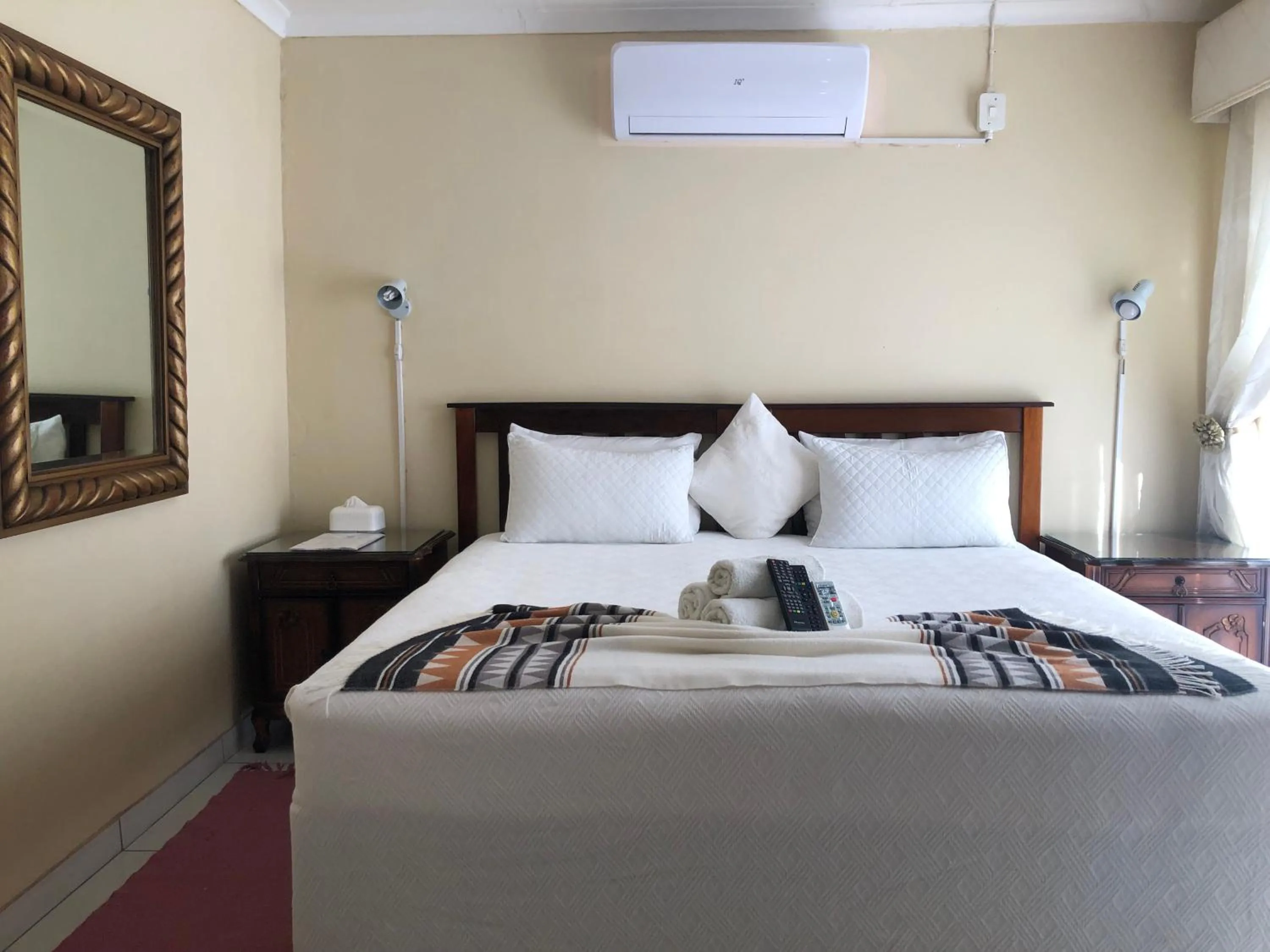 Bed in Kamogelo Guest House