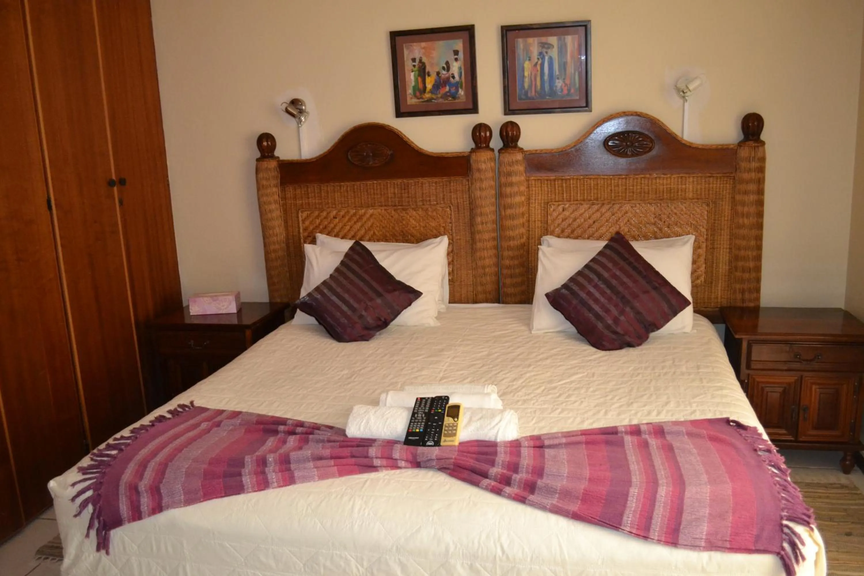Bed in Kamogelo Guest House