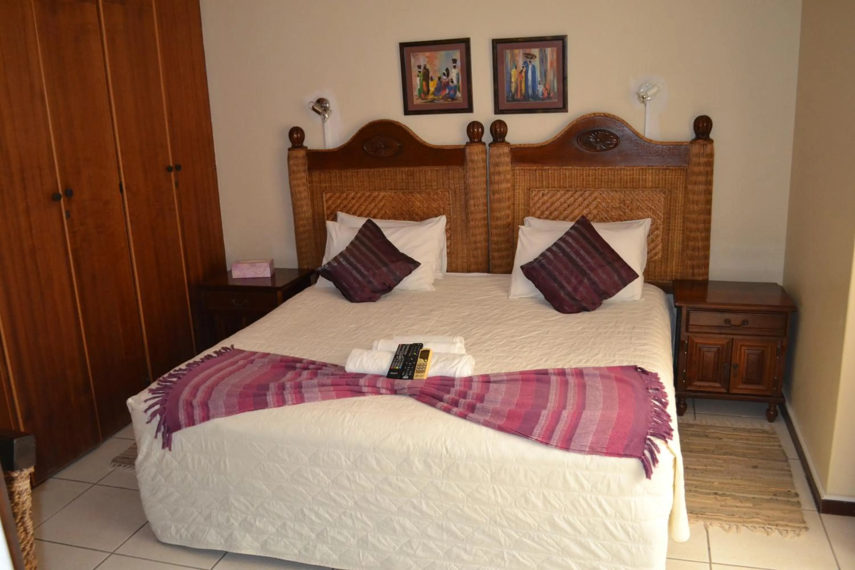 Bed in Kamogelo Guest House