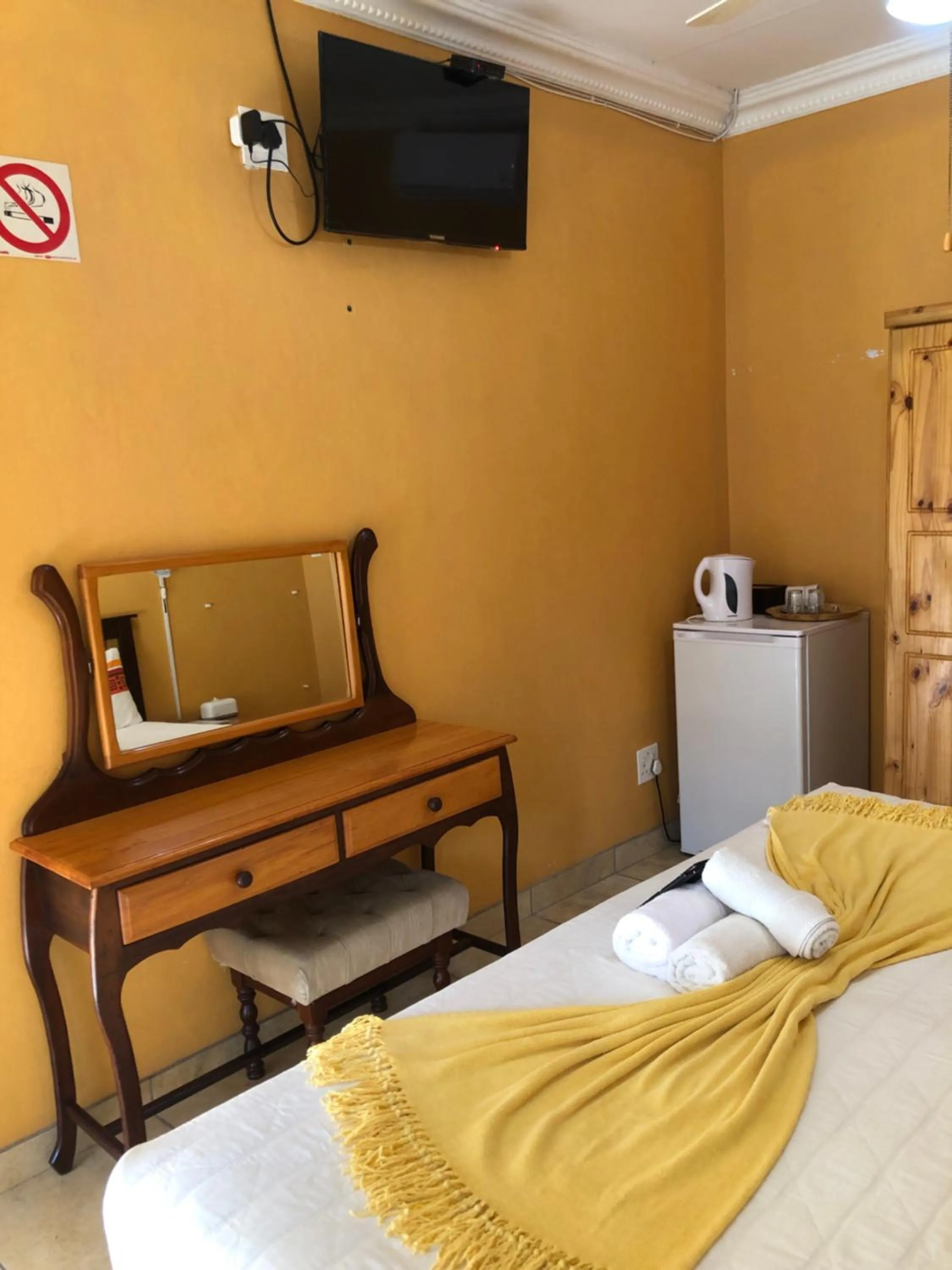 Bed in Kamogelo Guest House