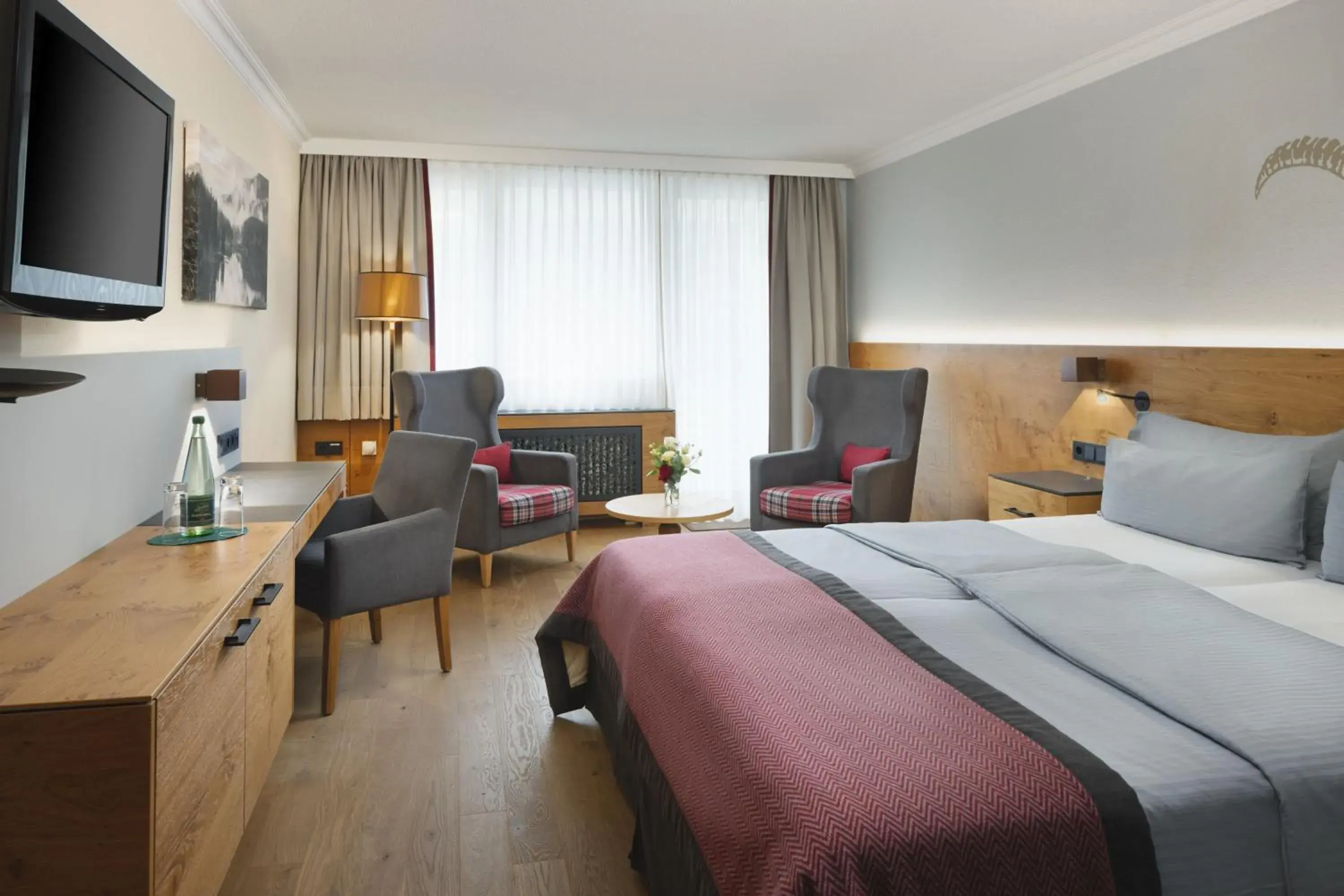 Deluxe King Room with Mountain View and Balcony in Arabella Alpenhotel am Spitzingsee, a Tribute Portfolio Hotel Deluxe King Room with Mountain View and Balcony in Arabella Alpenhotel am Spitzingsee, a Tribute Portfolio Hotel