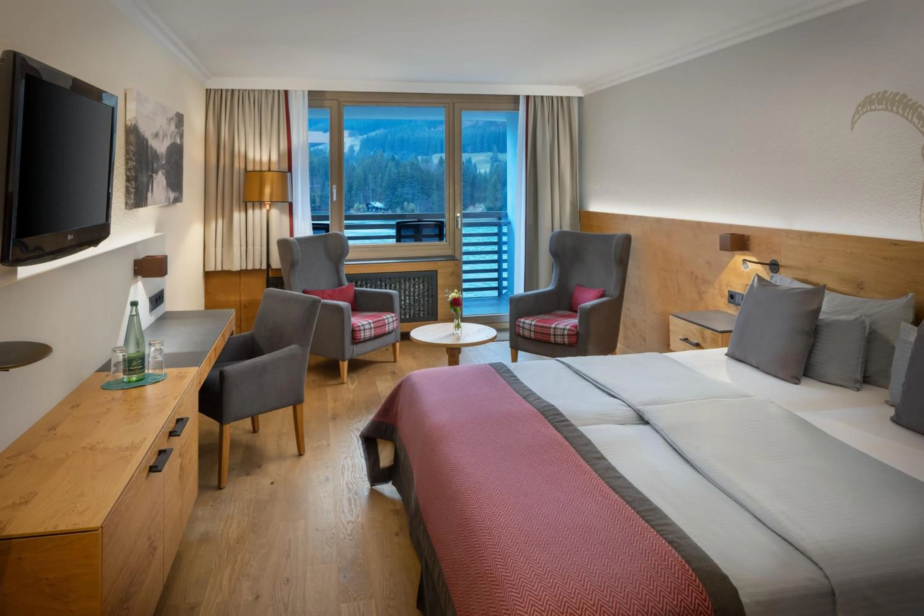 Photo of the whole room, Bed in Arabella Alpenhotel am Spitzingsee, a Tribute Portfolio Hotel