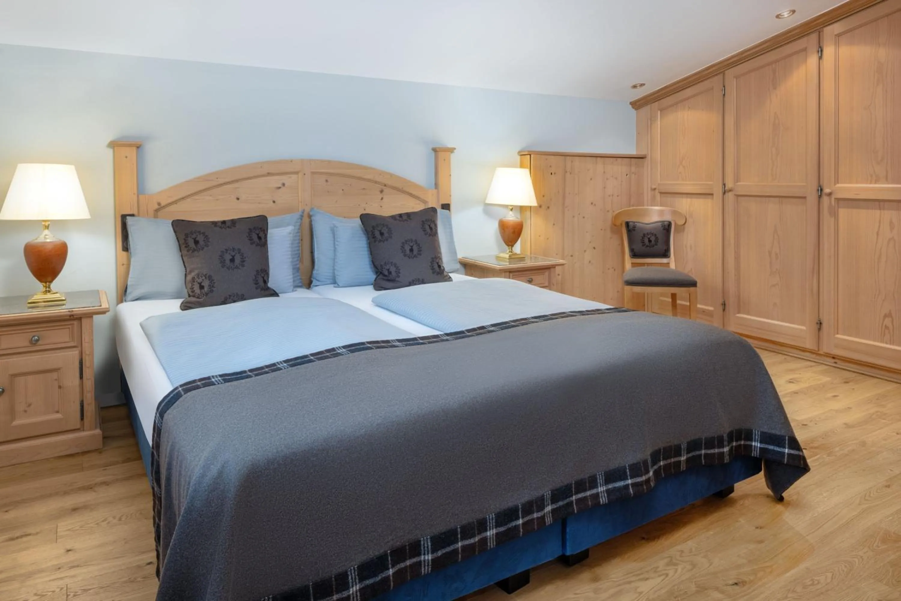 Bedroom, Bed in Arabella Alpenhotel am Spitzingsee, a Tribute Portfolio Hotel