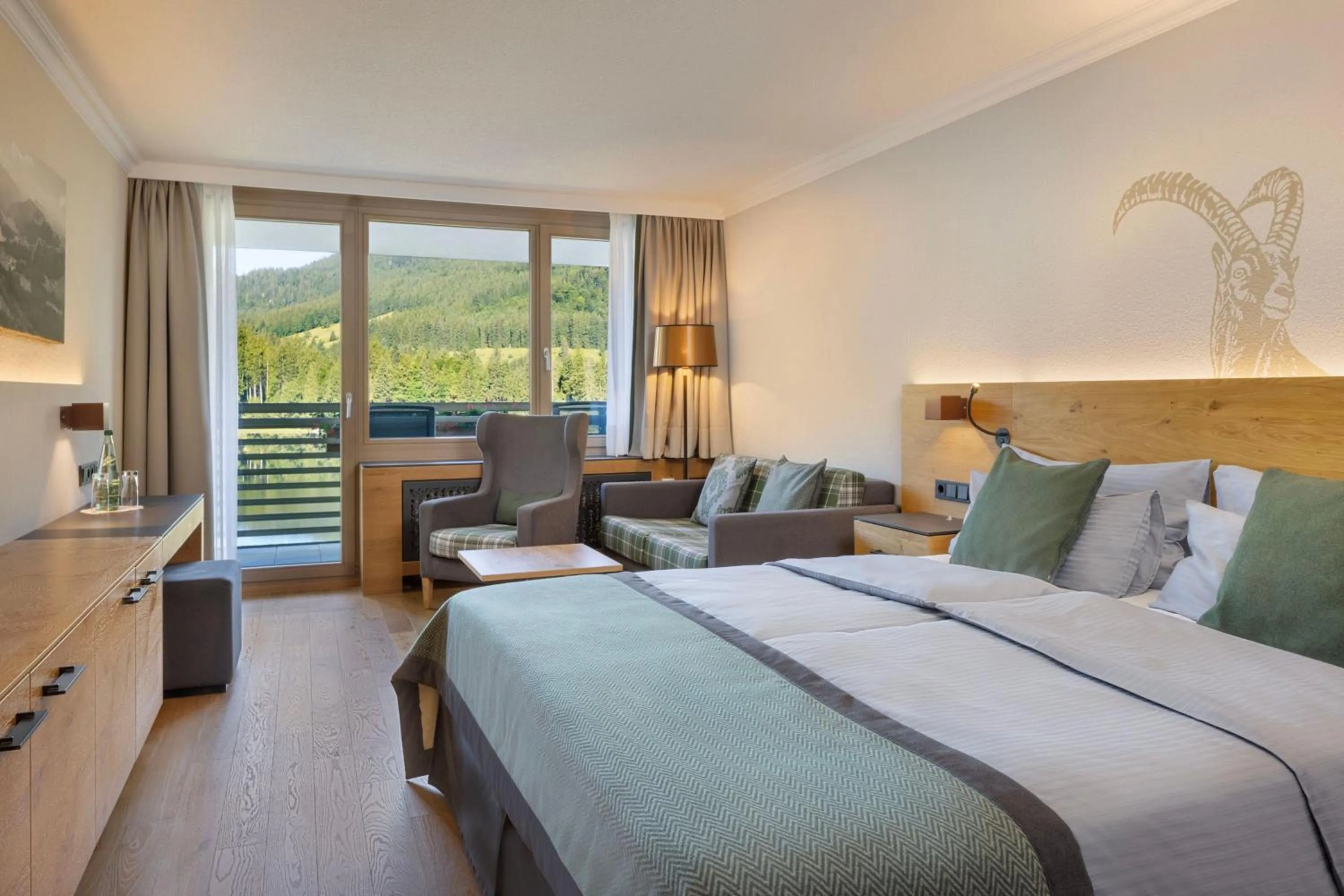 Photo of the whole room, Bed in Arabella Alpenhotel am Spitzingsee, a Tribute Portfolio Hotel