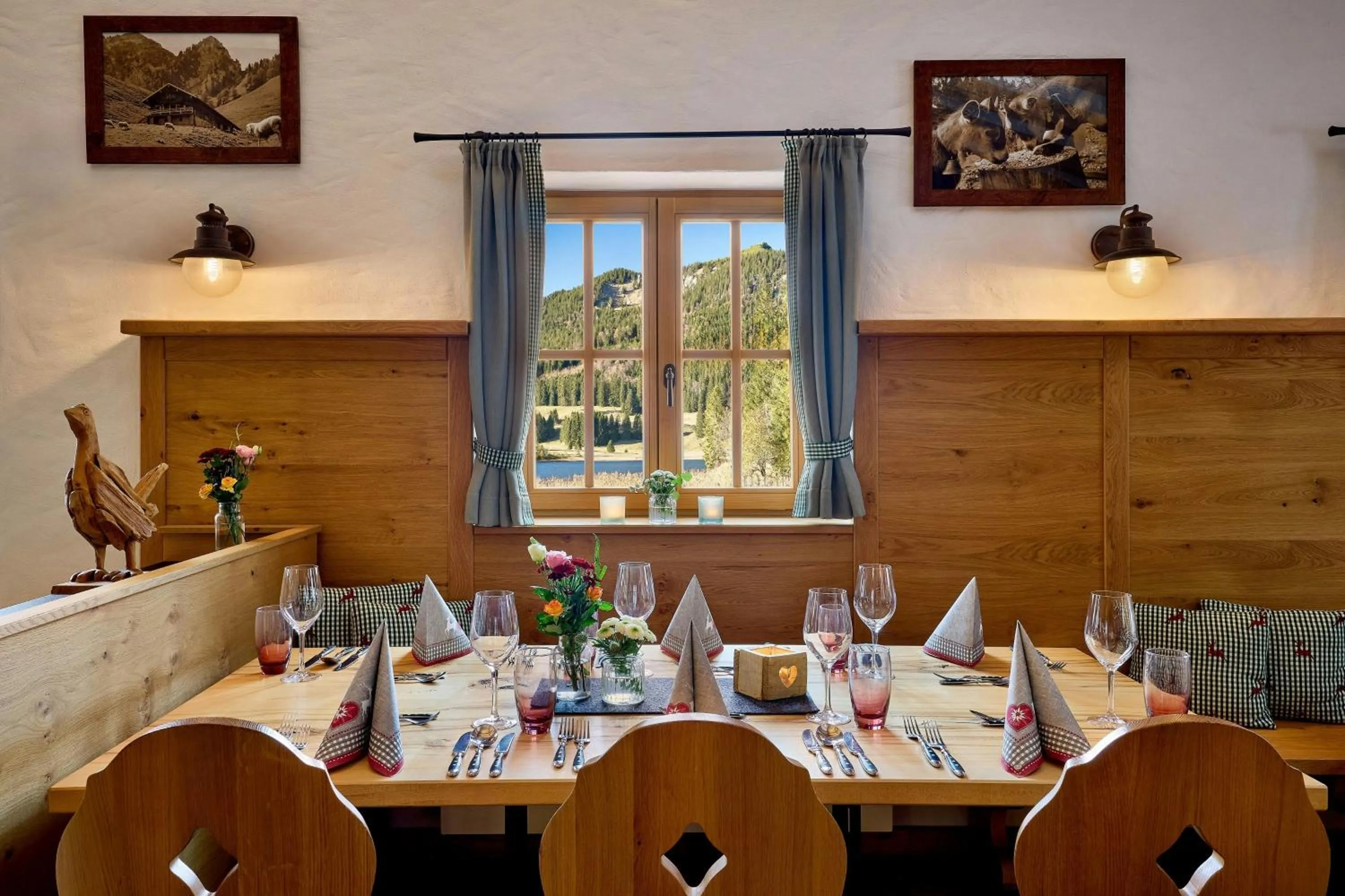 Restaurant/places to eat in Arabella Alpenhotel am Spitzingsee, a Tribute Portfolio Hotel