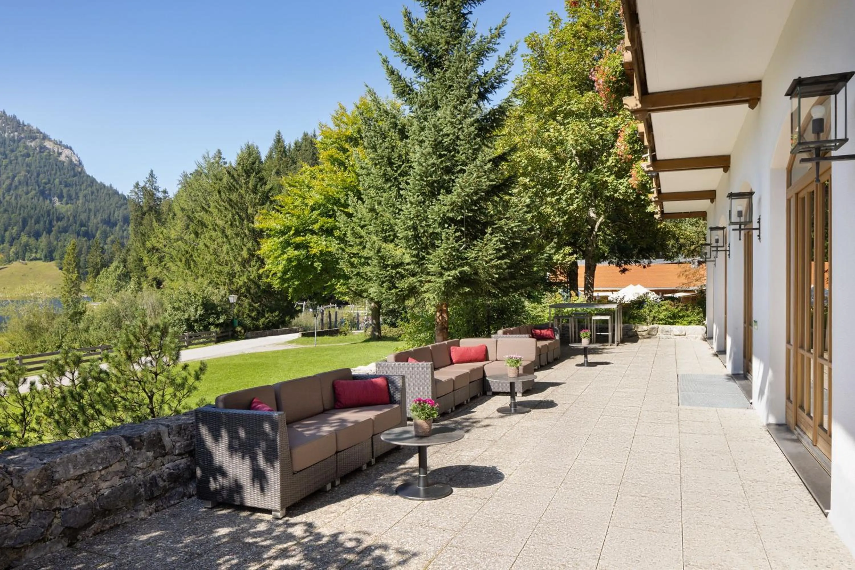 Meeting/conference room in Arabella Alpenhotel am Spitzingsee, a Tribute Portfolio Hotel