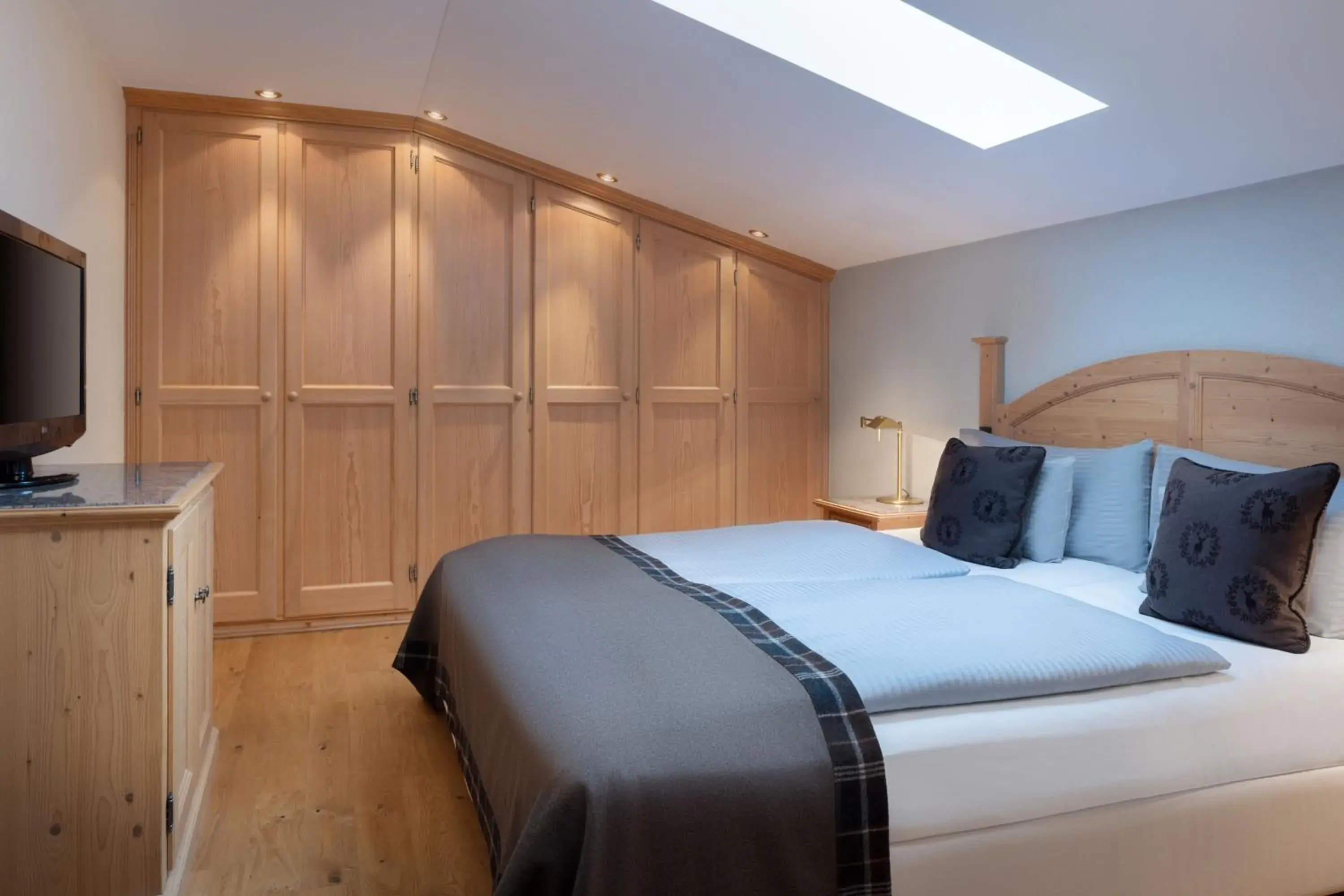 Estate House King Suite with Mountain View in Arabella Alpenhotel am Spitzingsee, a Tribute Portfolio Hotel Estate House King Suite with Mountain View in Arabella Alpenhotel am Spitzingsee, a Tribute Portfolio Hotel