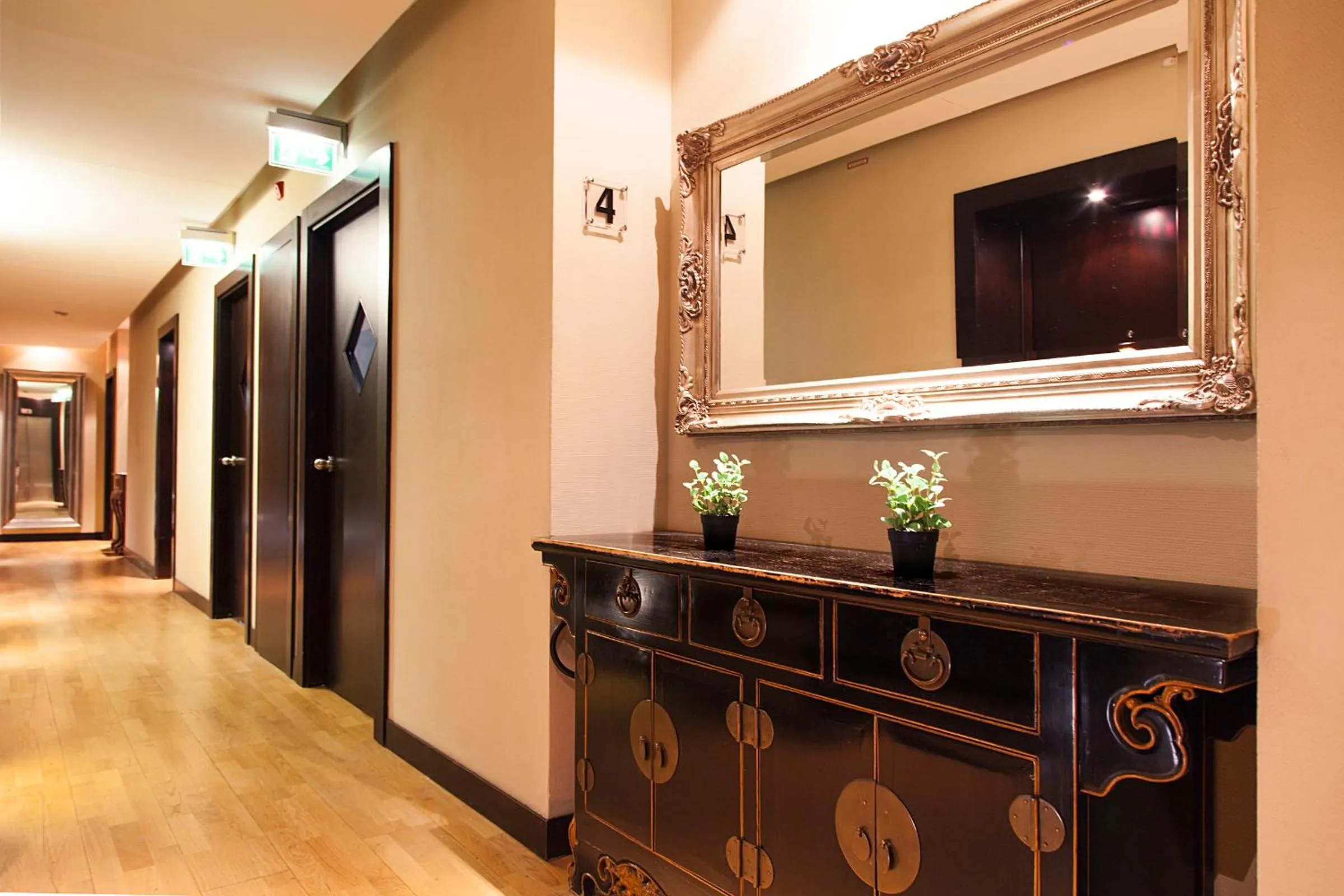 Decorative detail in Quentin Design Hotel Berlin