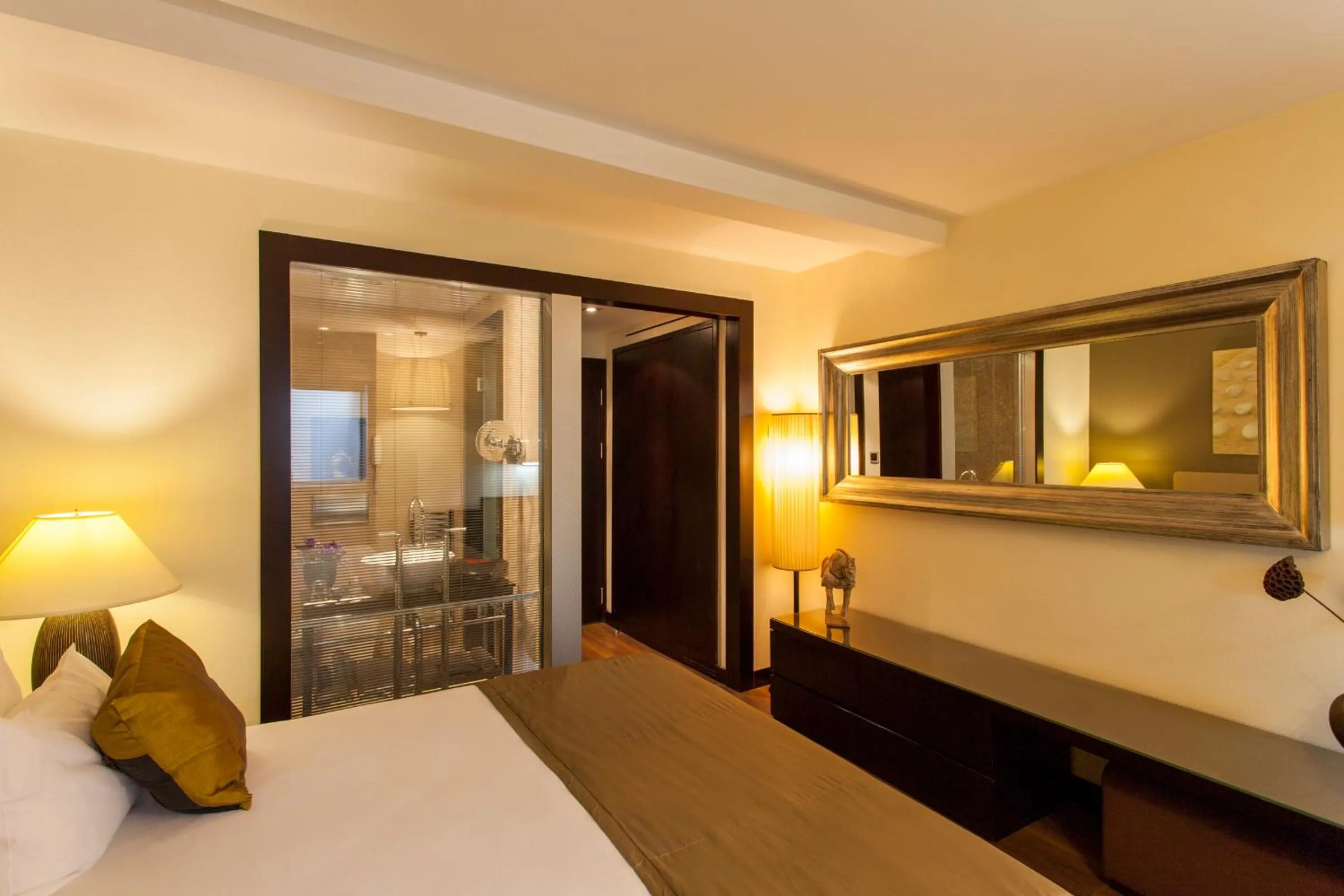 Photo of the whole room, Bed in Quentin Design Hotel Berlin