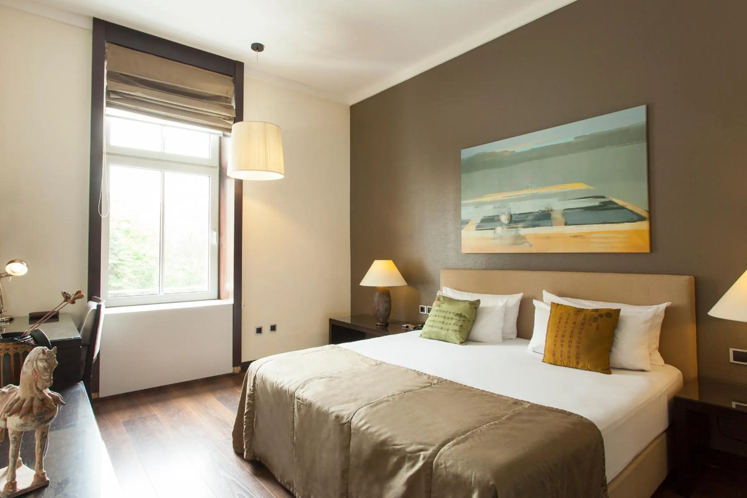 Day, Bed in Quentin Design Hotel Berlin