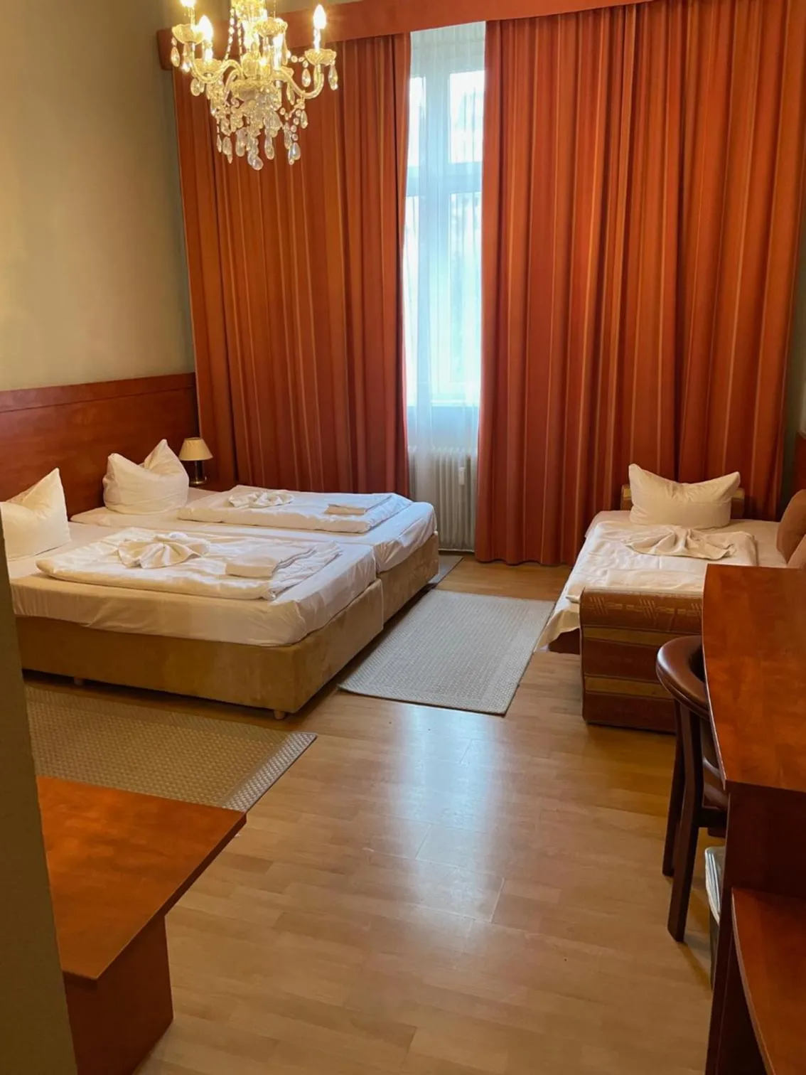 Bed in Hotel Astrid am Kurfürstendamm