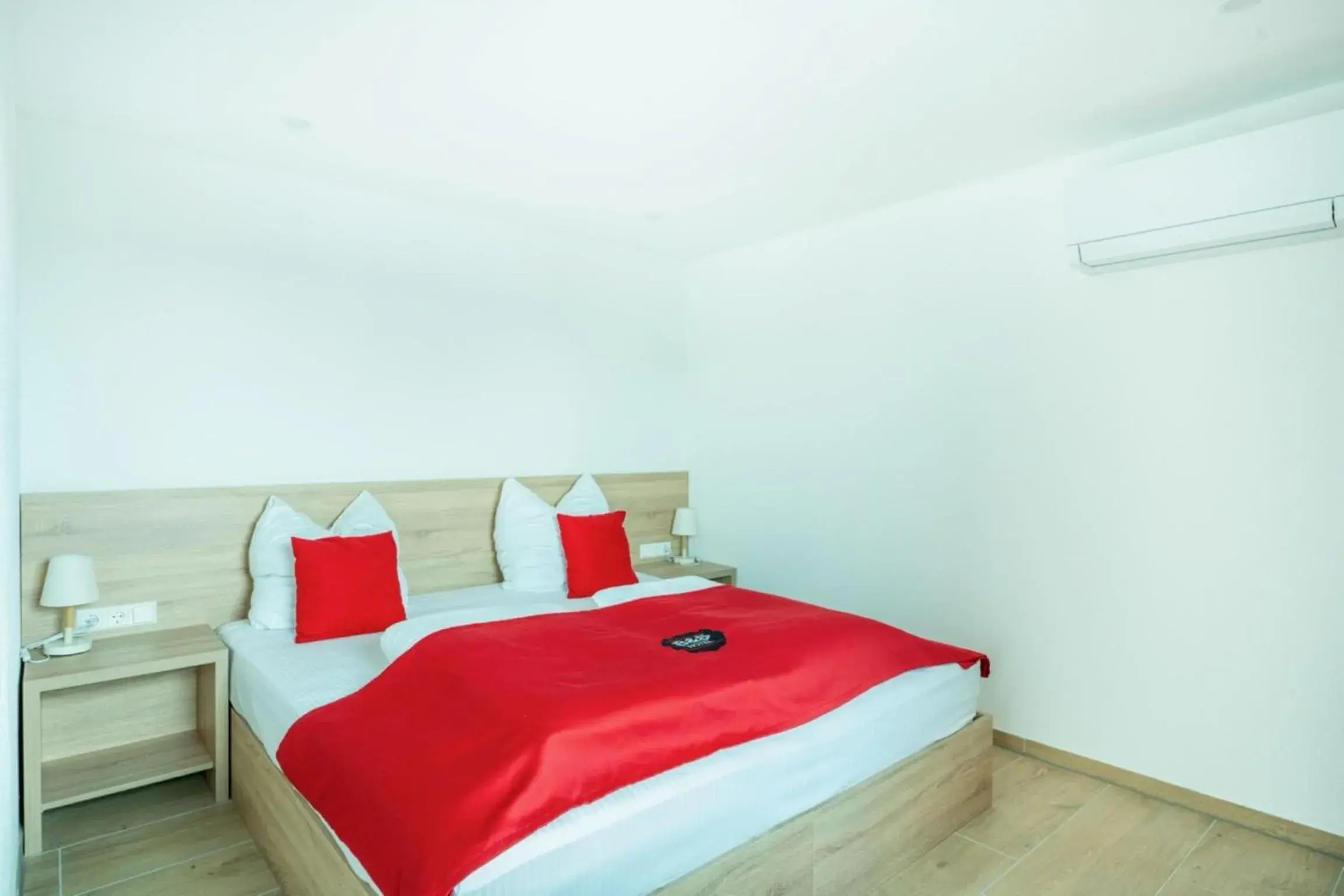 Suite with Hot Tub in B&S Hotel Suite with Hot Tub in B&S Hotel