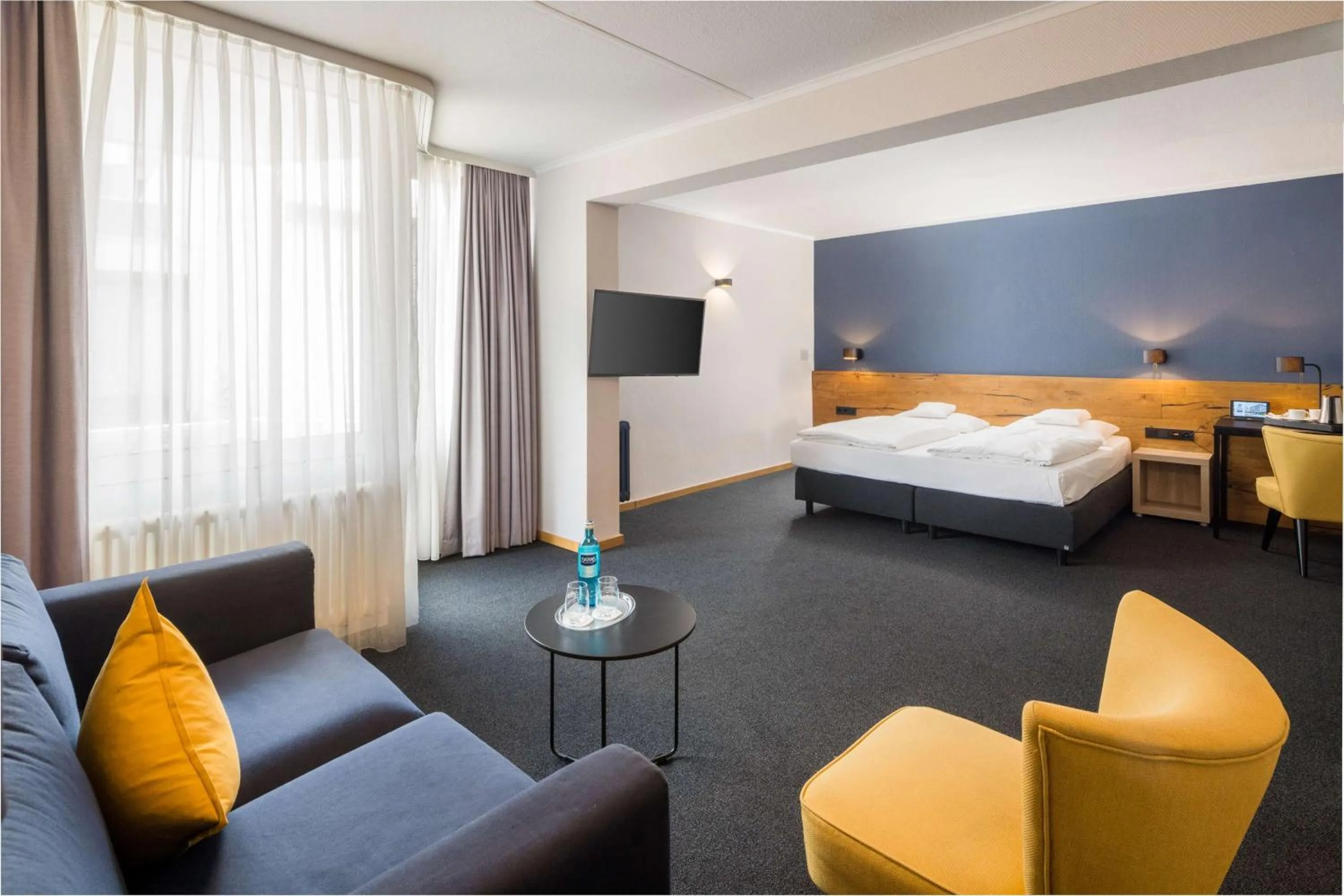 Photo of the whole room, Bed in Best Western Hotel Kaiserslautern