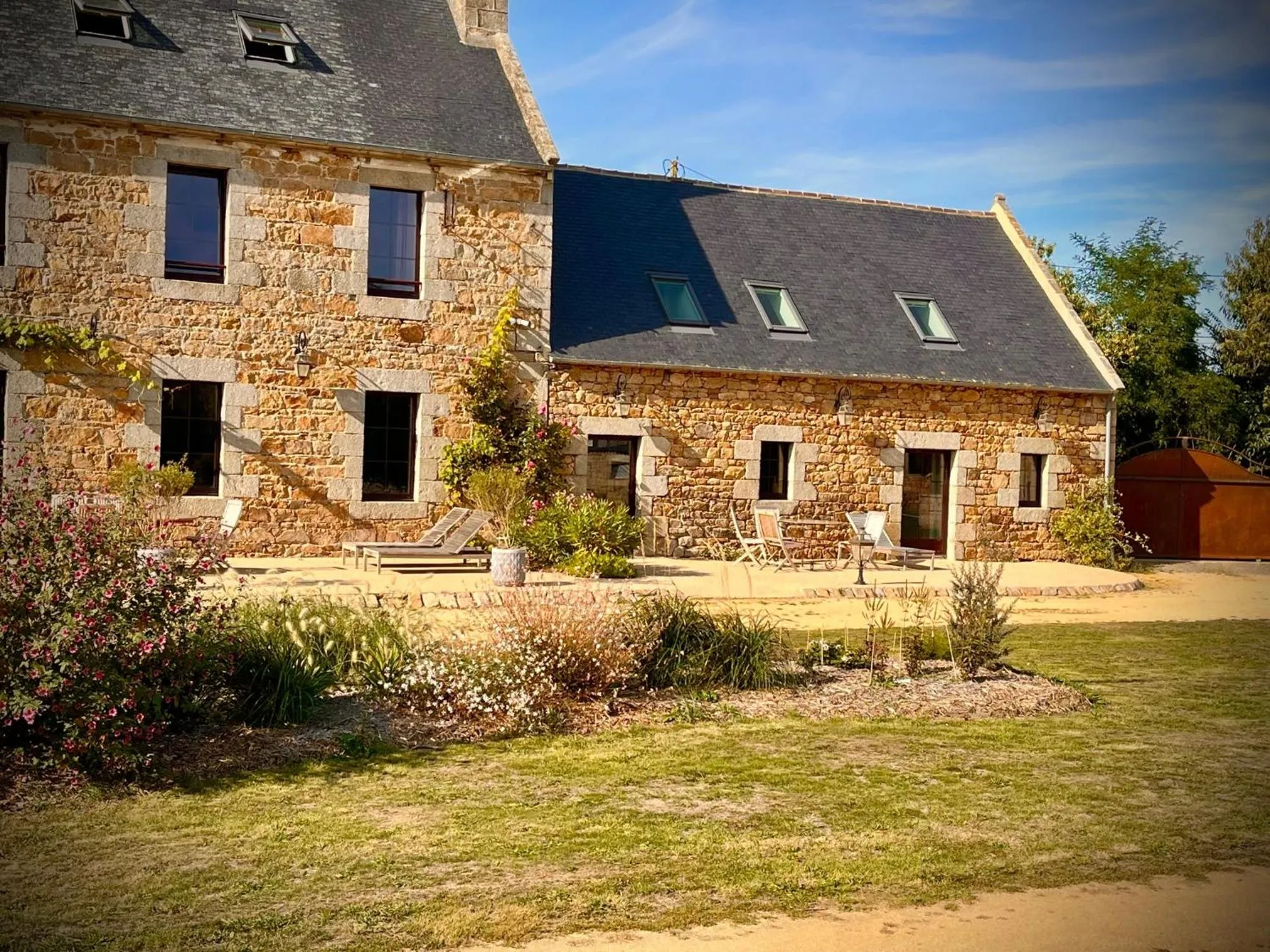 Garden in Les Villas d Onalou Kergastel