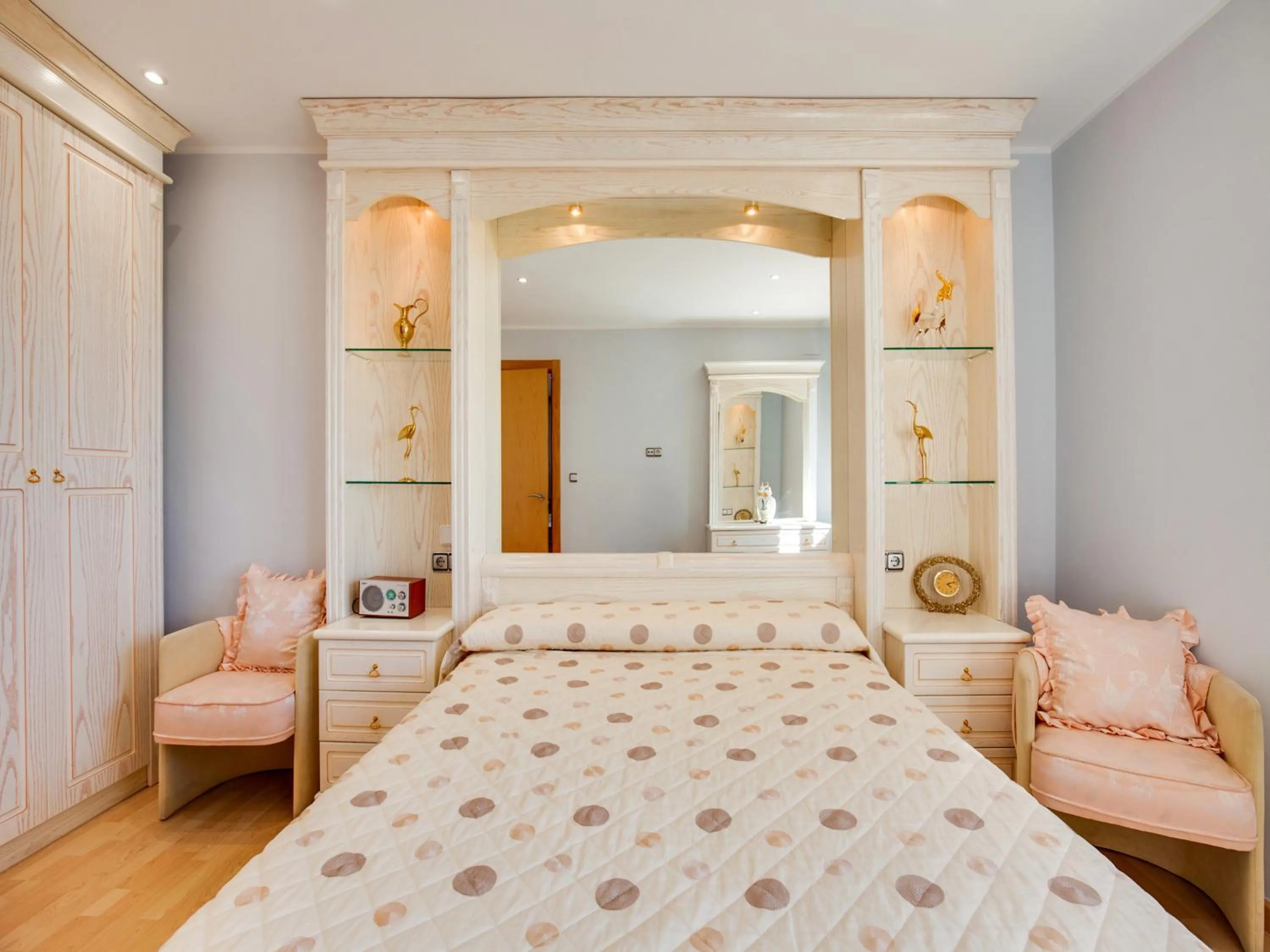 Photo of the whole room, Bed in Hotel Restaurante Blanc I Negre 2