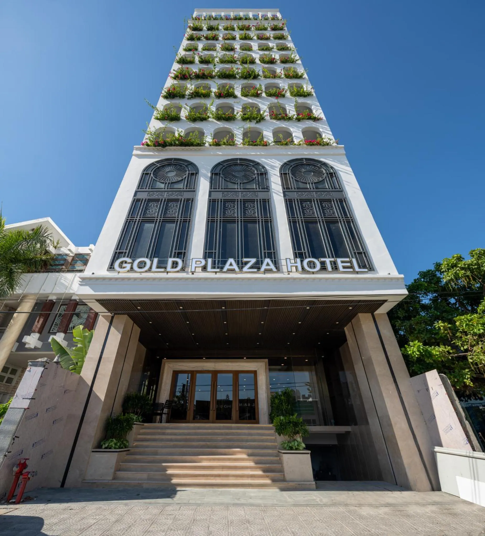 Property building in Gold Plaza Hotel Da Nang