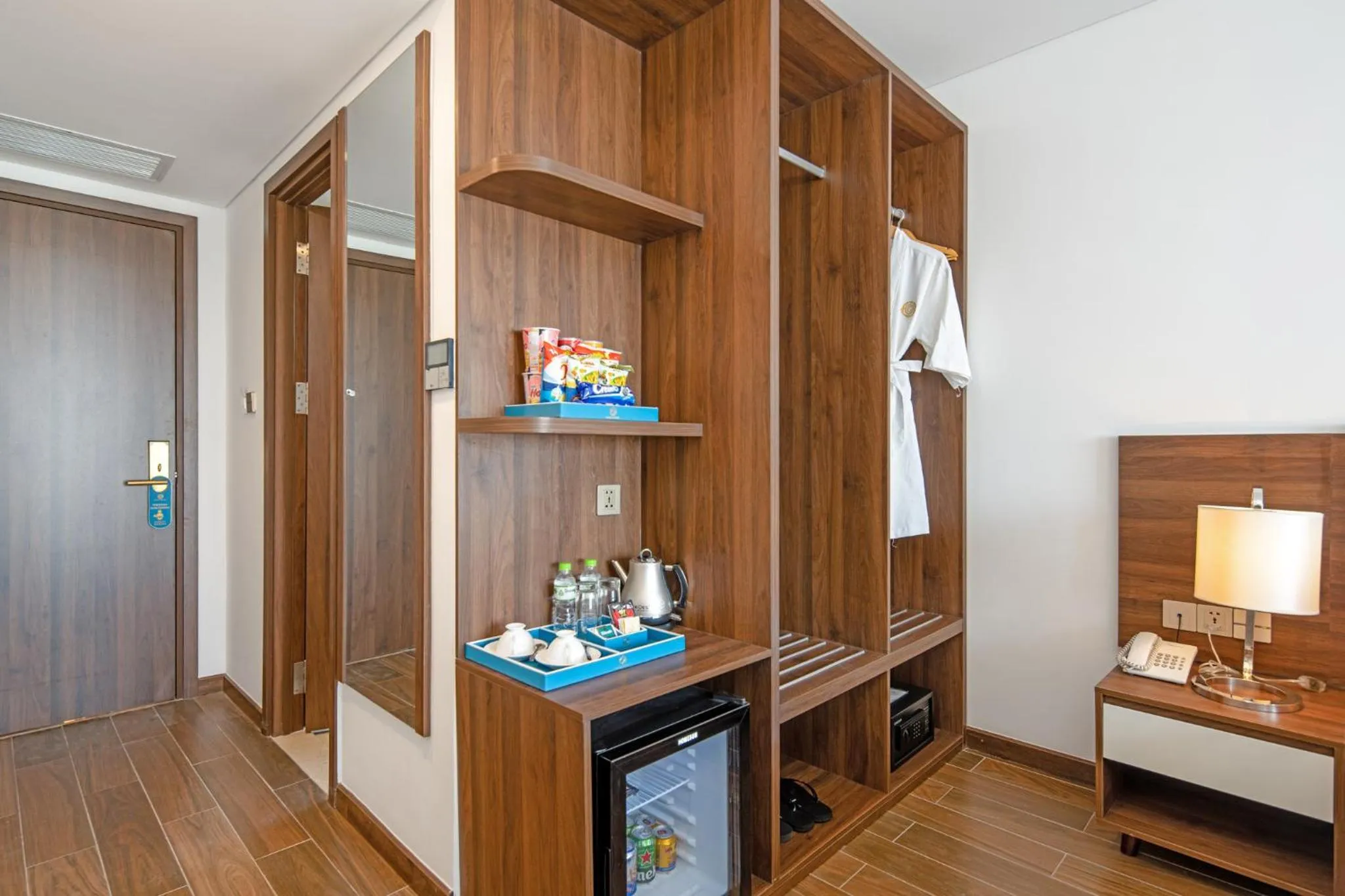 Communal lounge/ TV room in Gold Plaza Hotel Da Nang