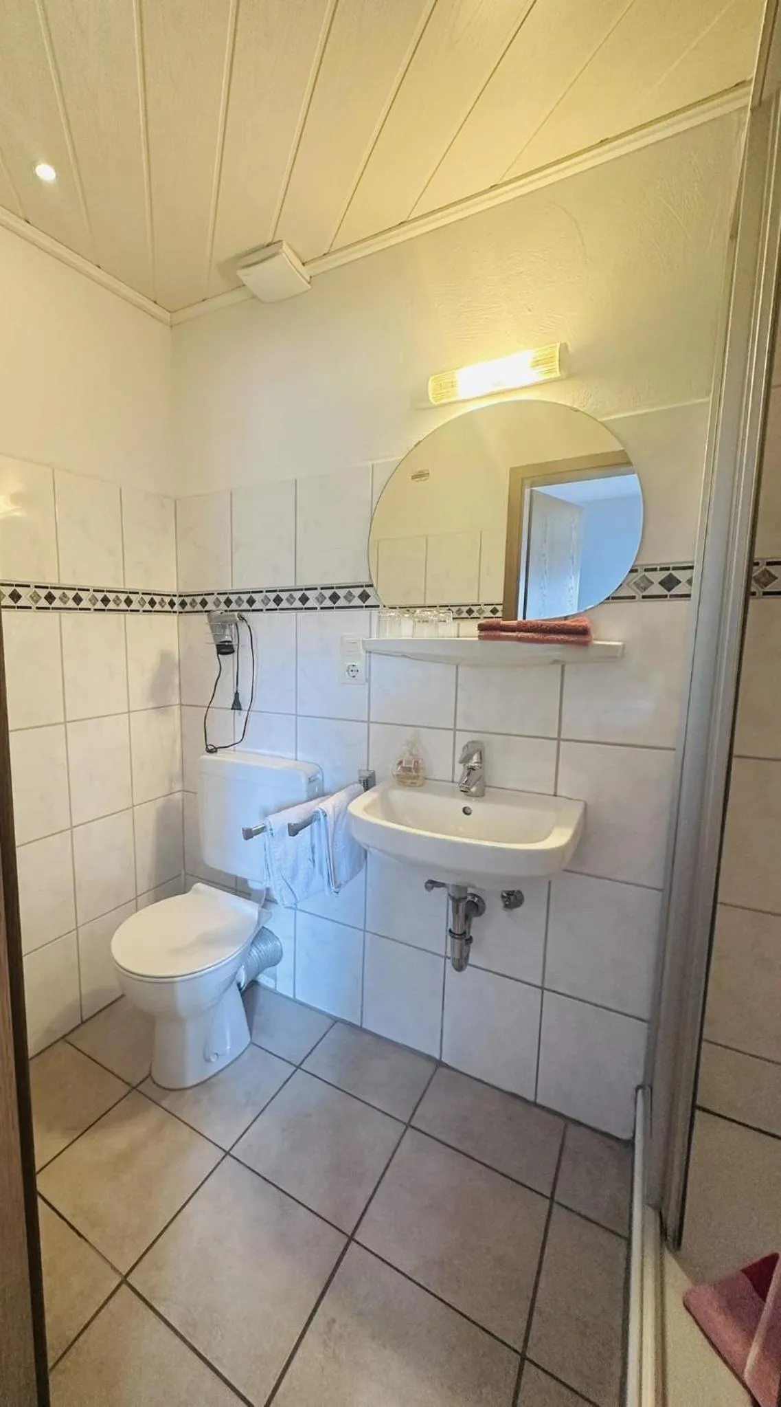 Shower in Hotel Nuhnetal