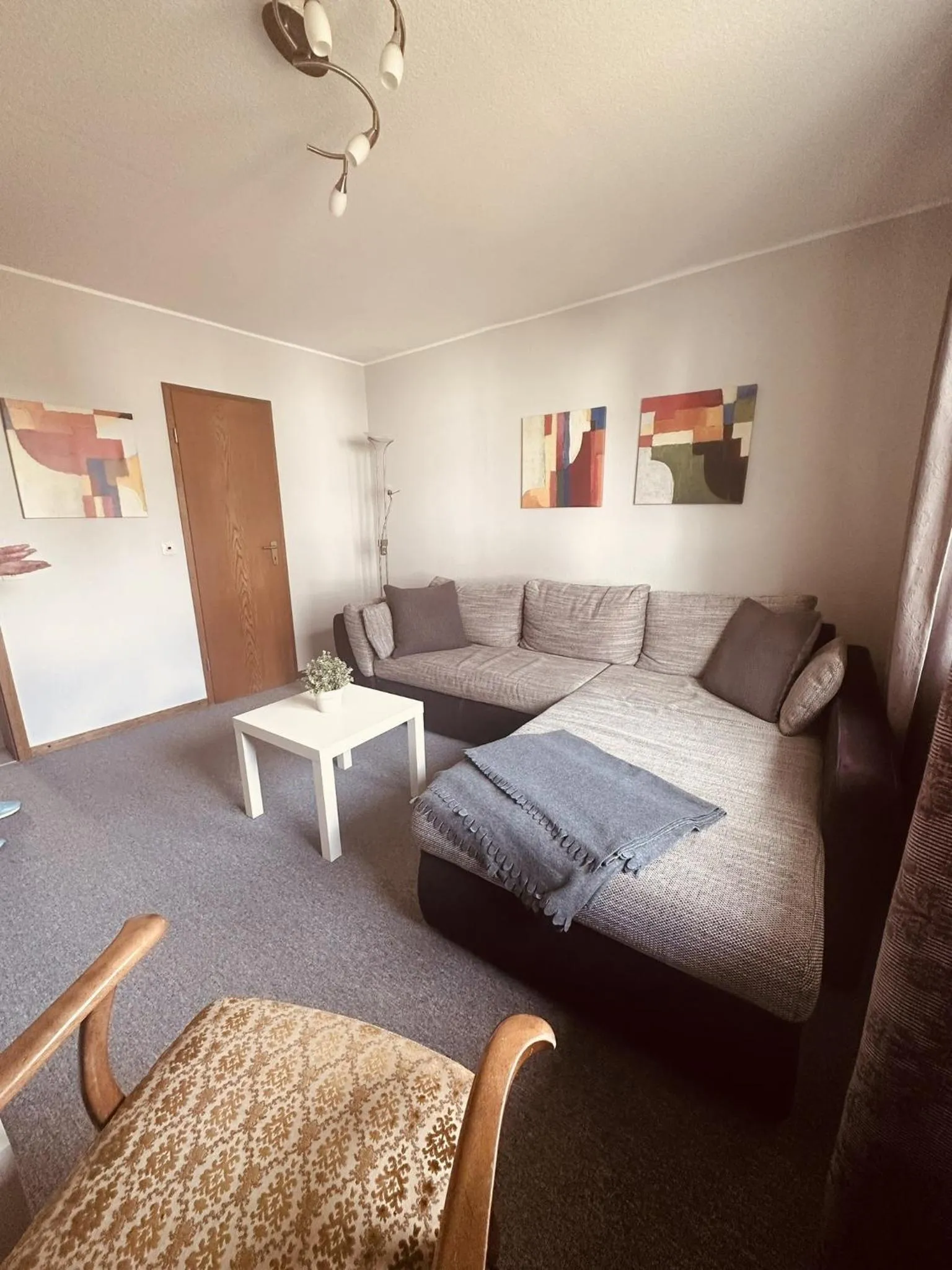 Living room, Bed in Hotel Nuhnetal