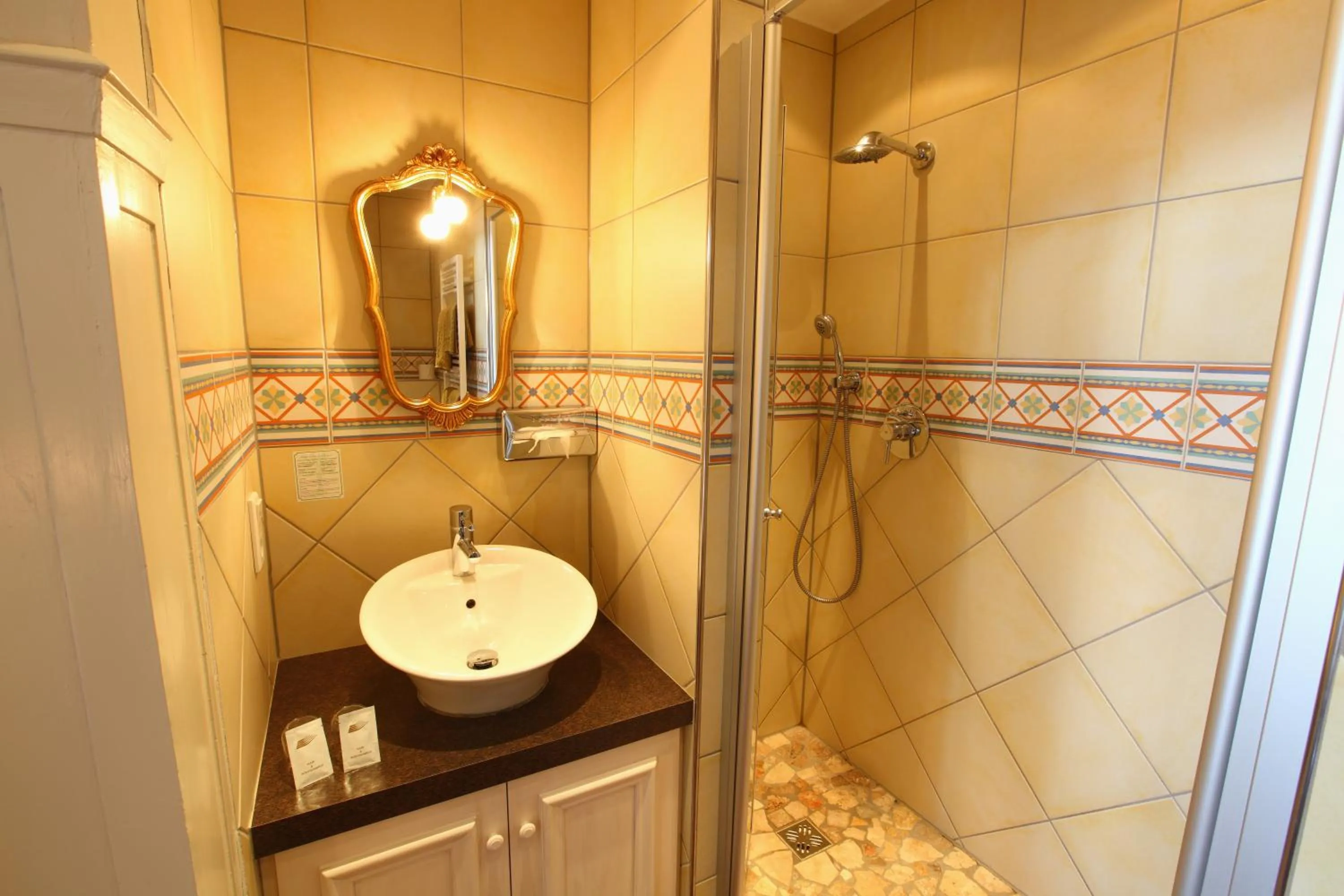 Bathroom in Hotel Nuhnetal