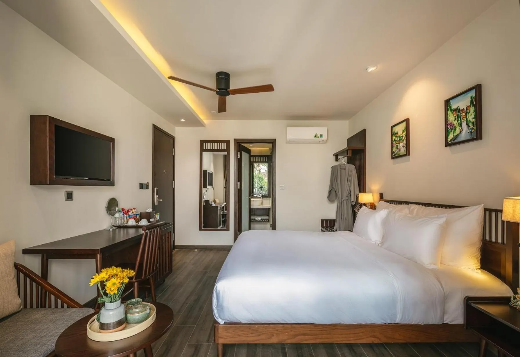 Bed in Volar de Faifo Villa