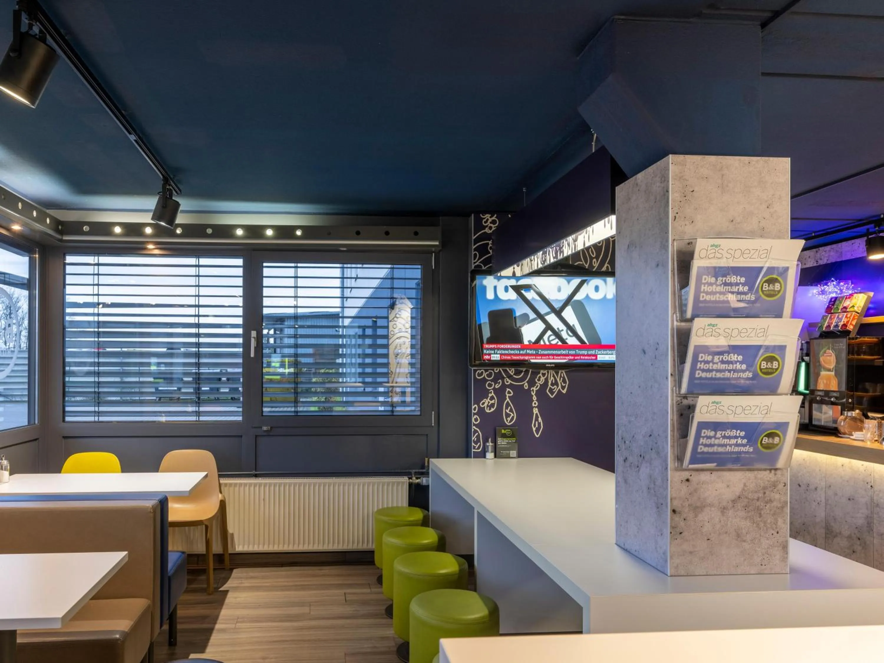 Restaurant/places to eat in ibis budget Düsseldorf Airport