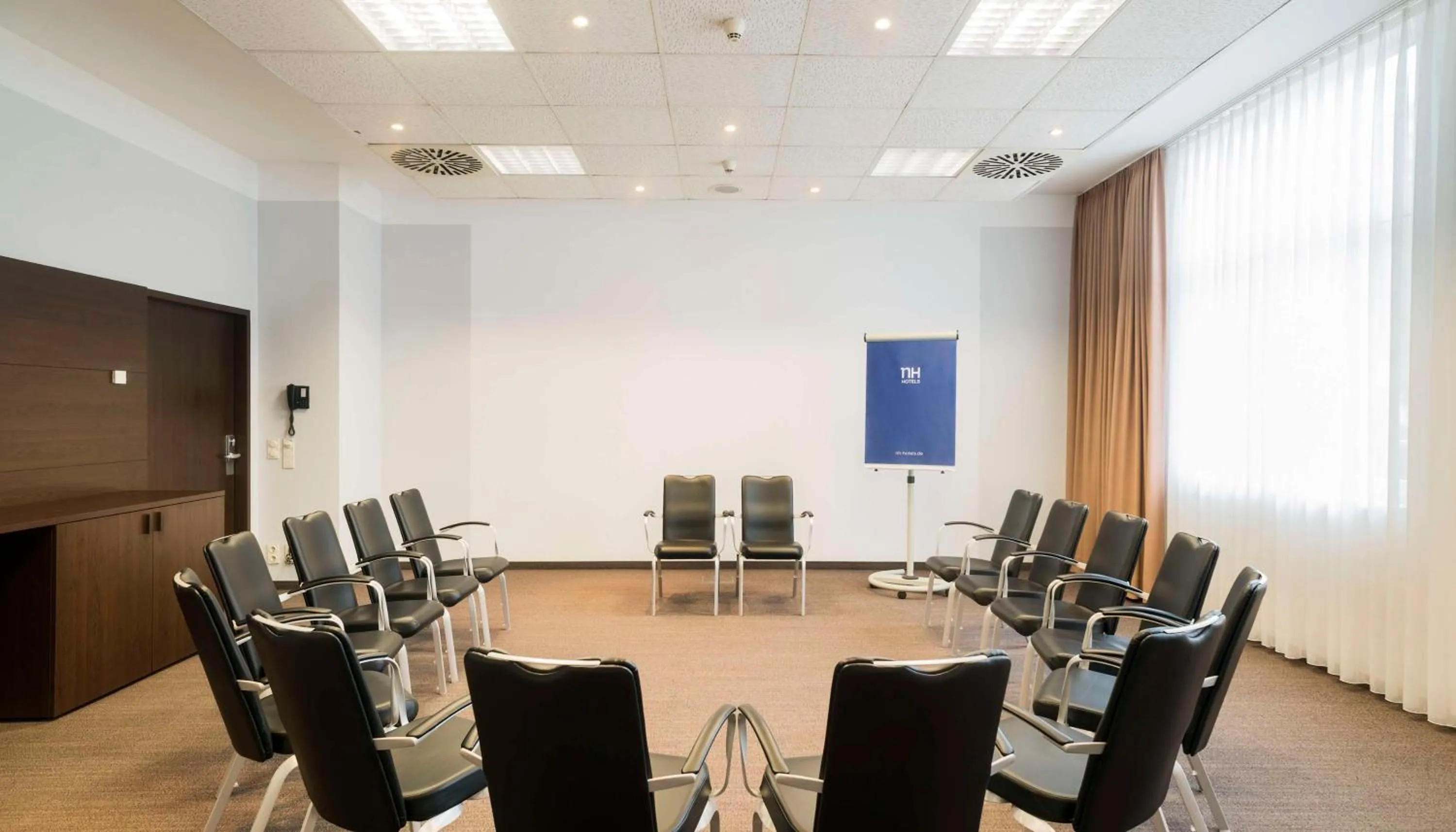 Meeting/conference room in NH Frankfurt Airport West