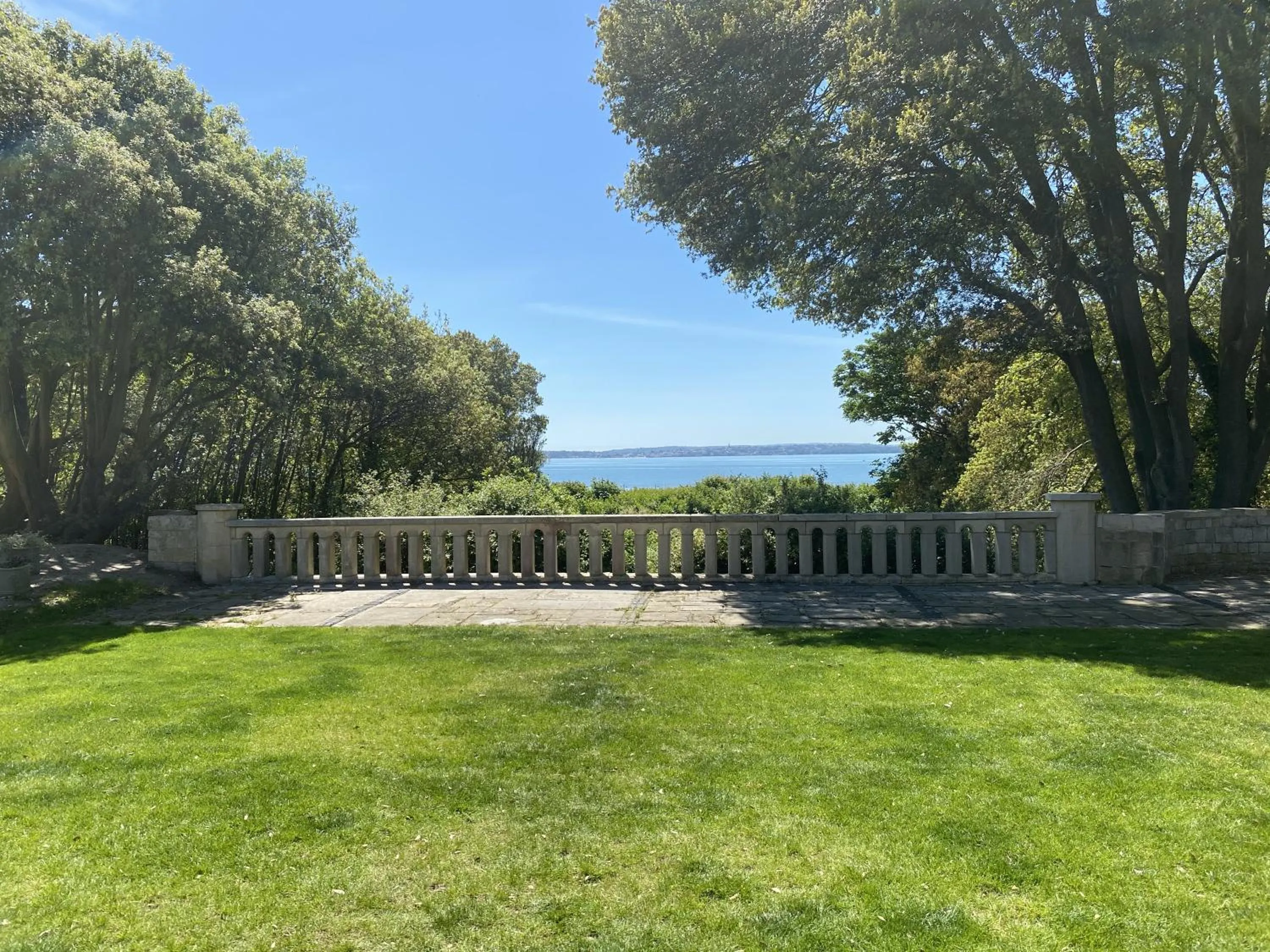 Garden in The Alverbank Hotel