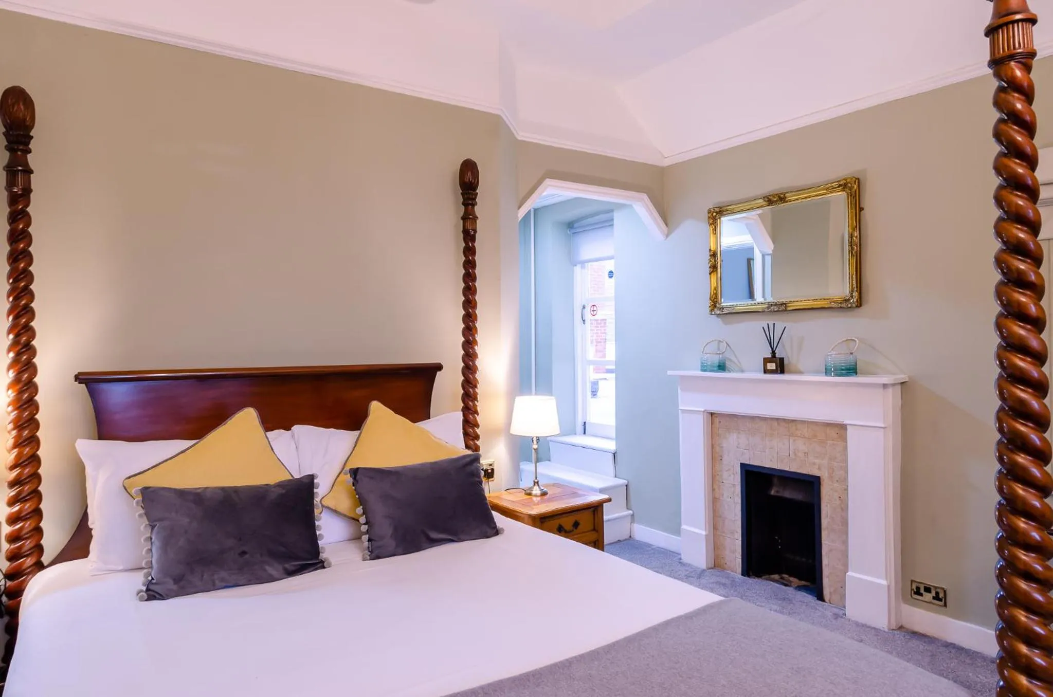 Bedroom in The Alverbank Hotel