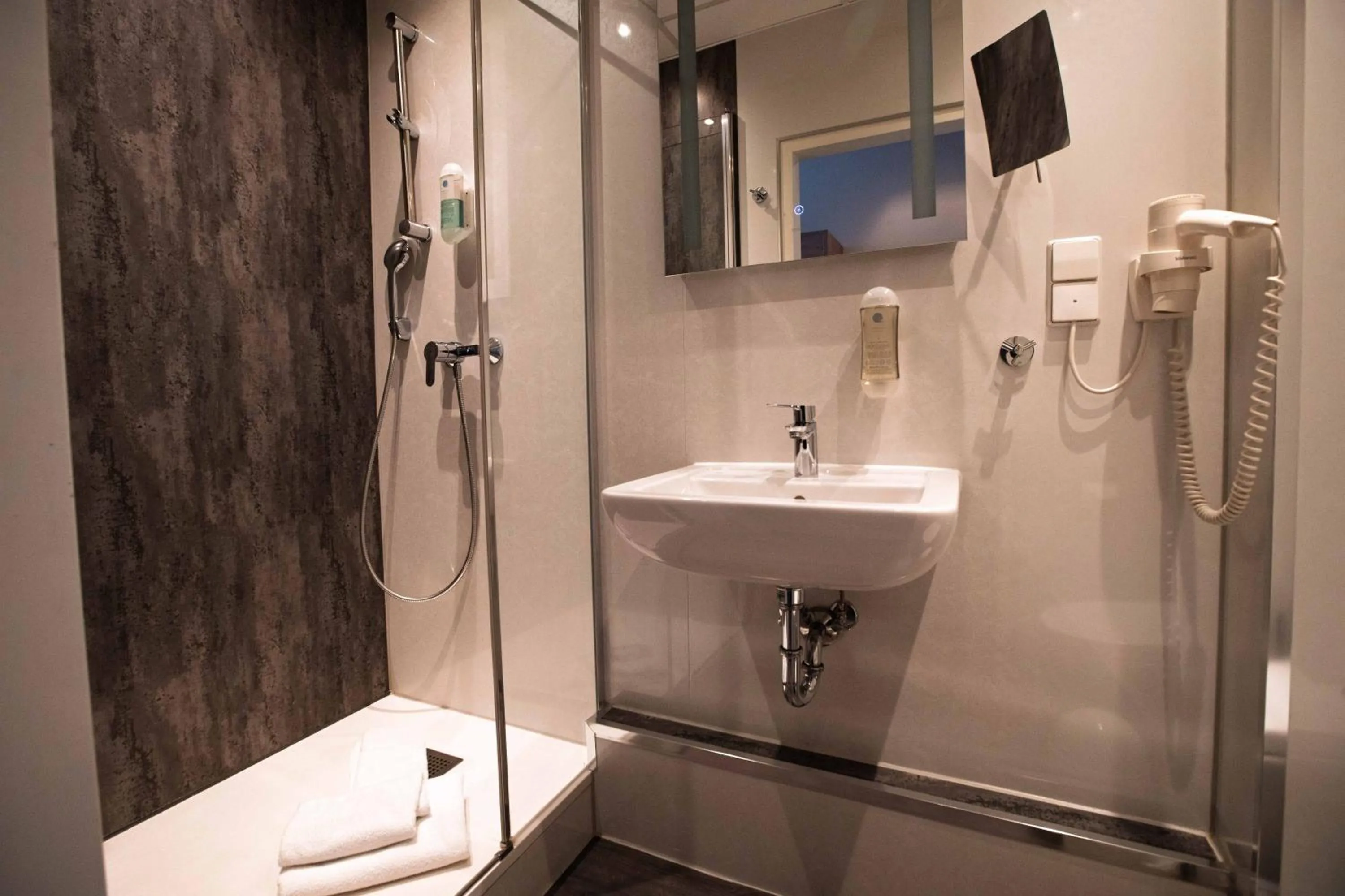 Shower in City Hotel Hannover