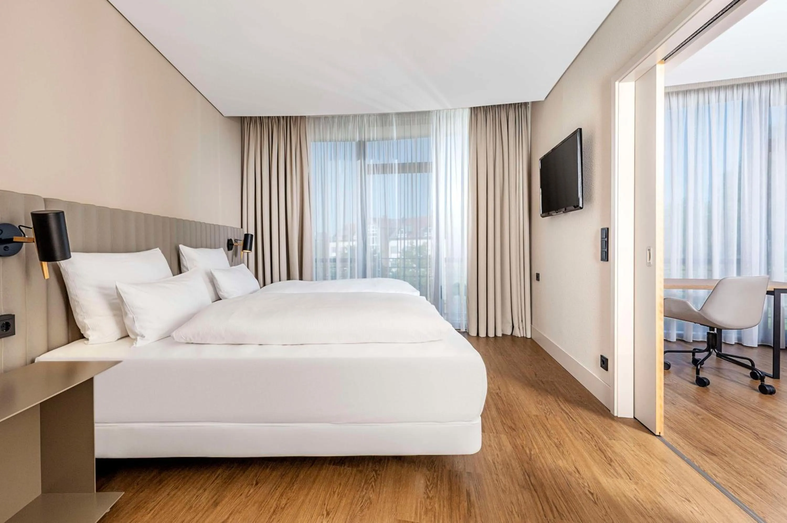 Bedroom, Bed in NH München Unterhaching