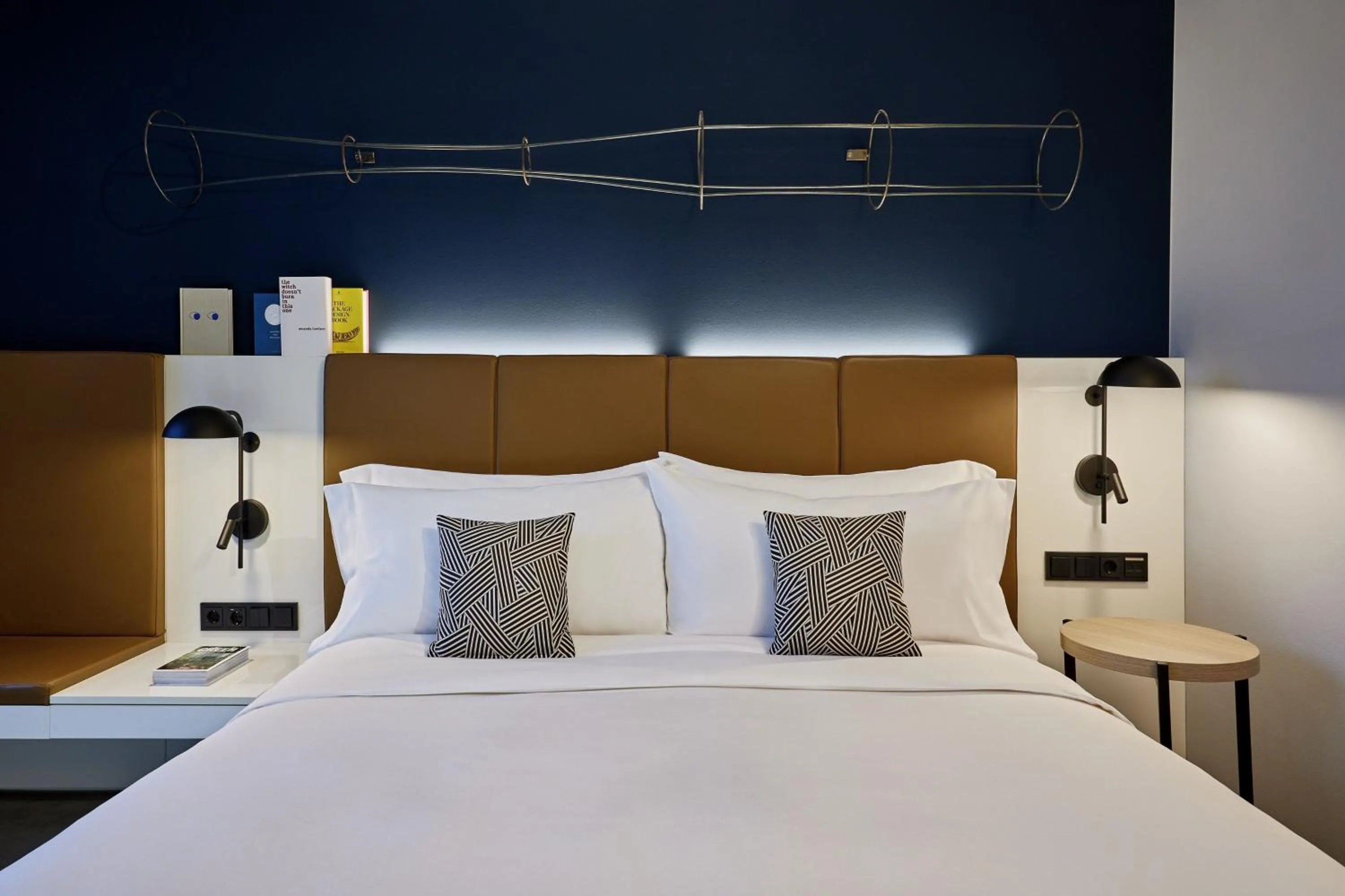 Photo of the whole room, Bed in the Deutz, a Tribute Portfolio Hotel