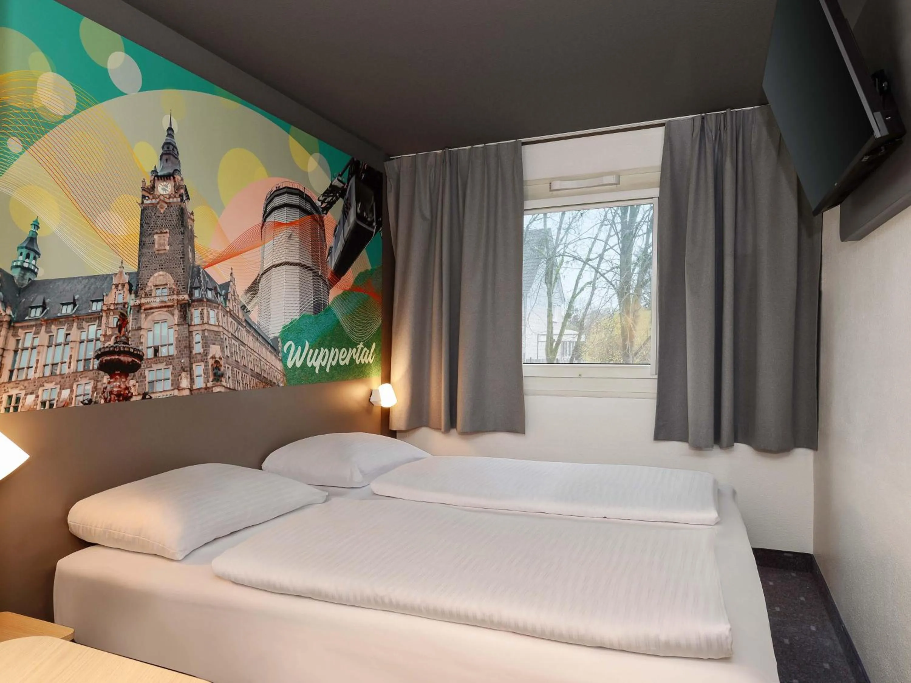 Photo of the whole room, Bed in B&B HOTEL Wuppertal-Oberbarmen
