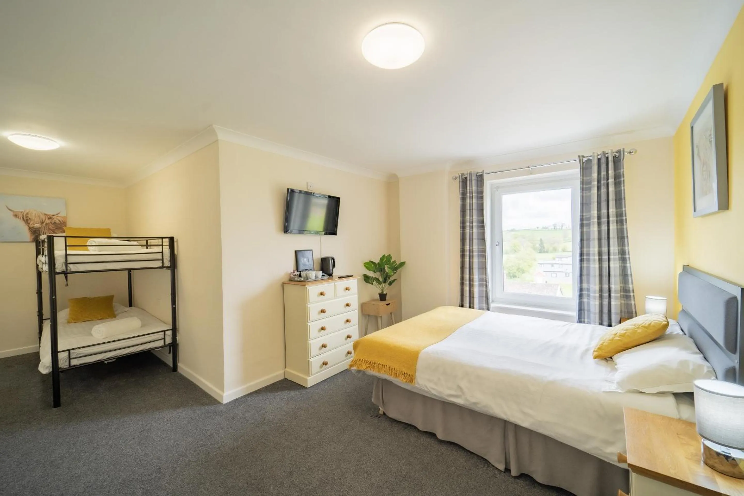 Bedroom in The Well Inn