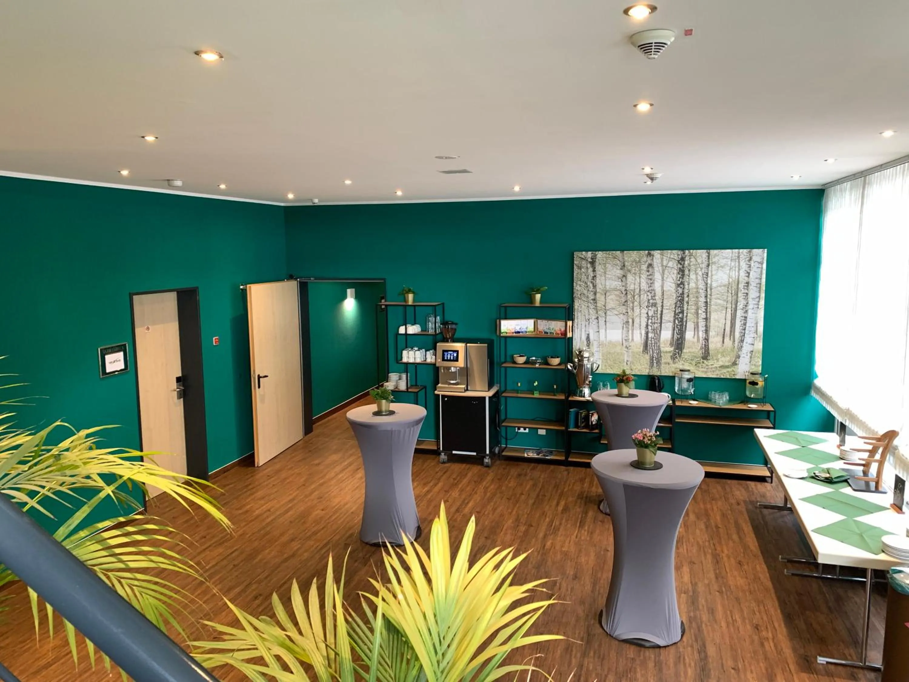 Restaurant/places to eat in Waldhotel Eskeshof