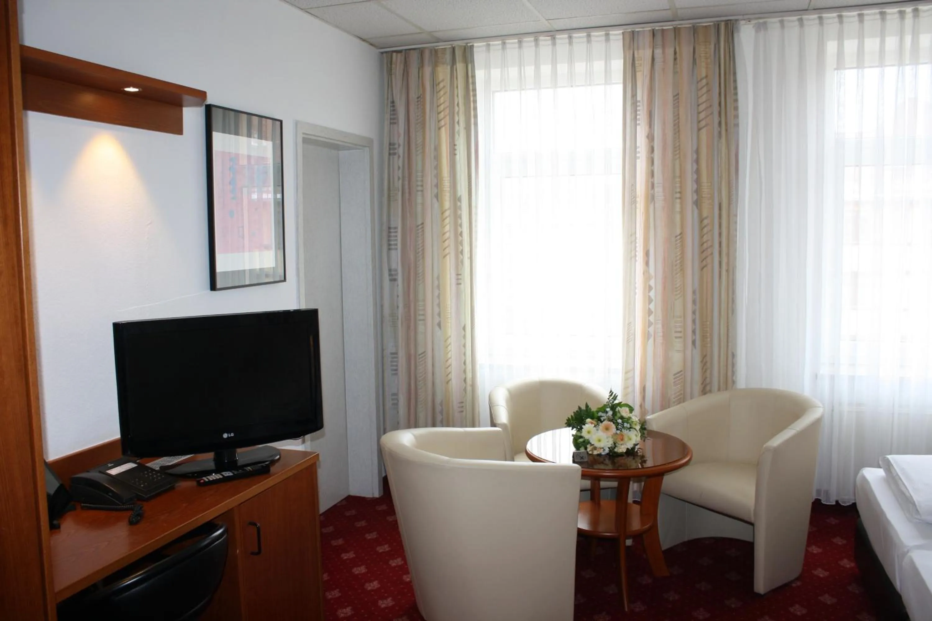 Photo of the whole room in Hotel Berlin