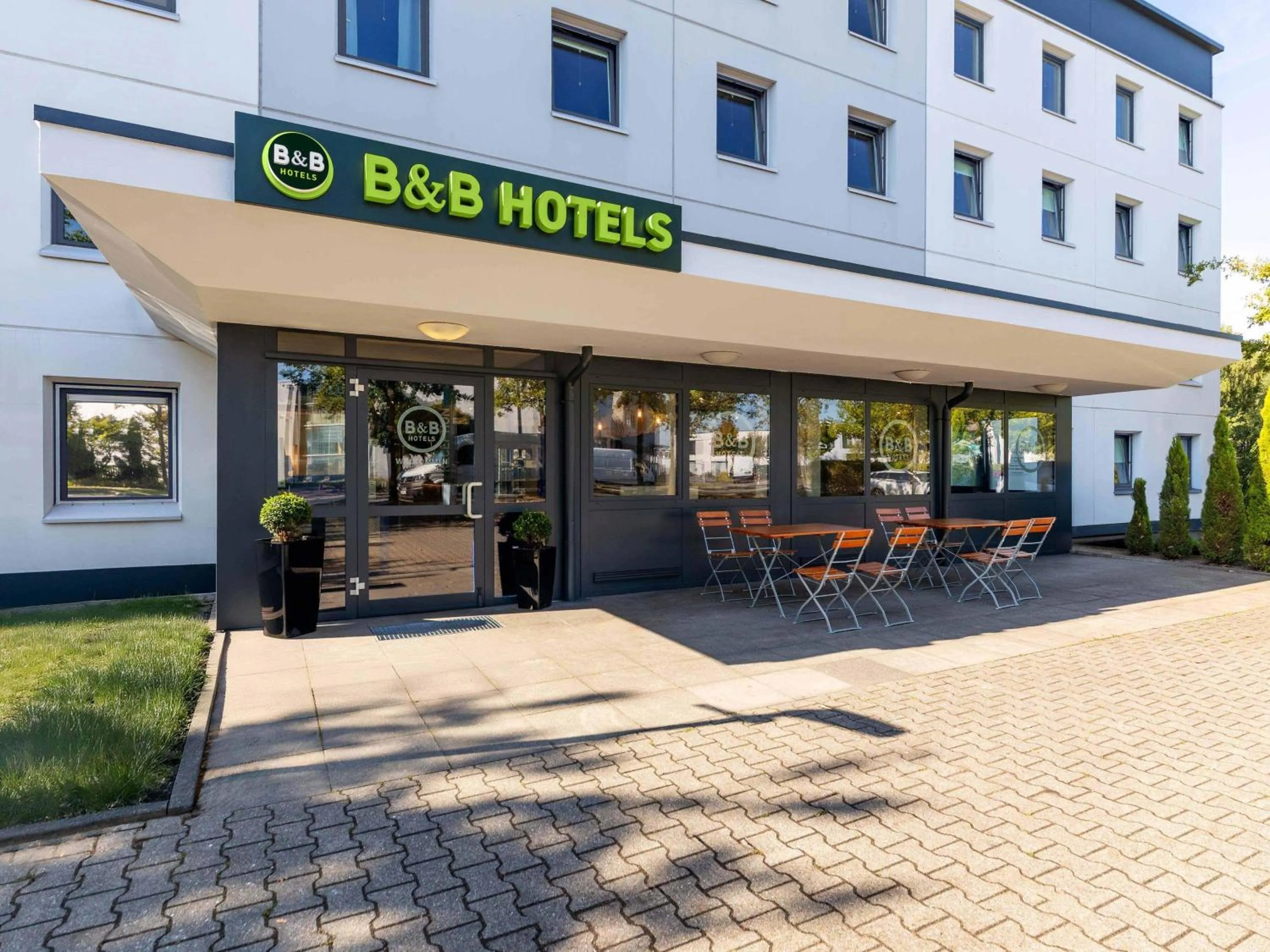 Property building in B&B HOTEL Essen-Nord
