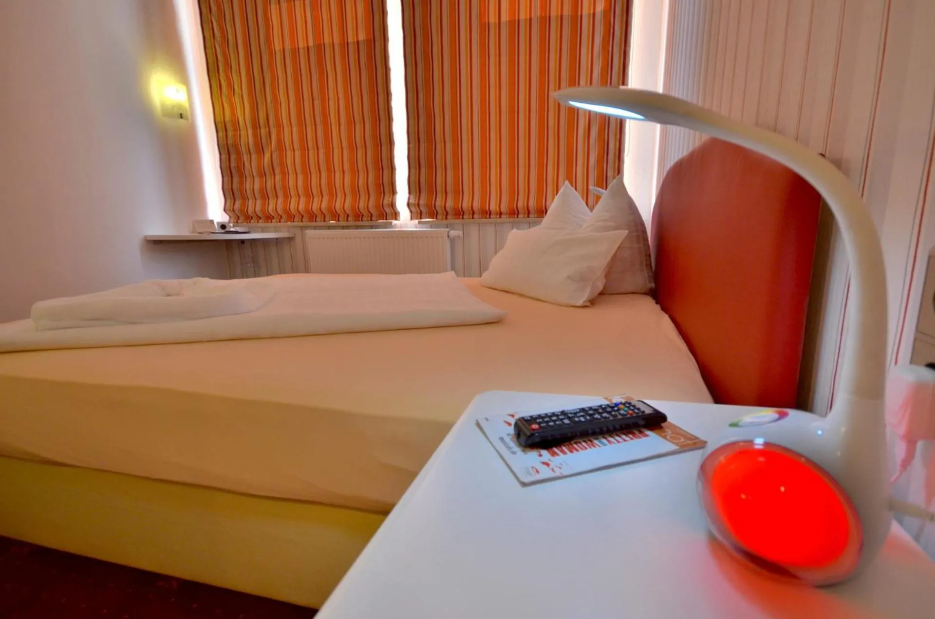 TV and multimedia, Bed in Hotel Alt-Connewitz