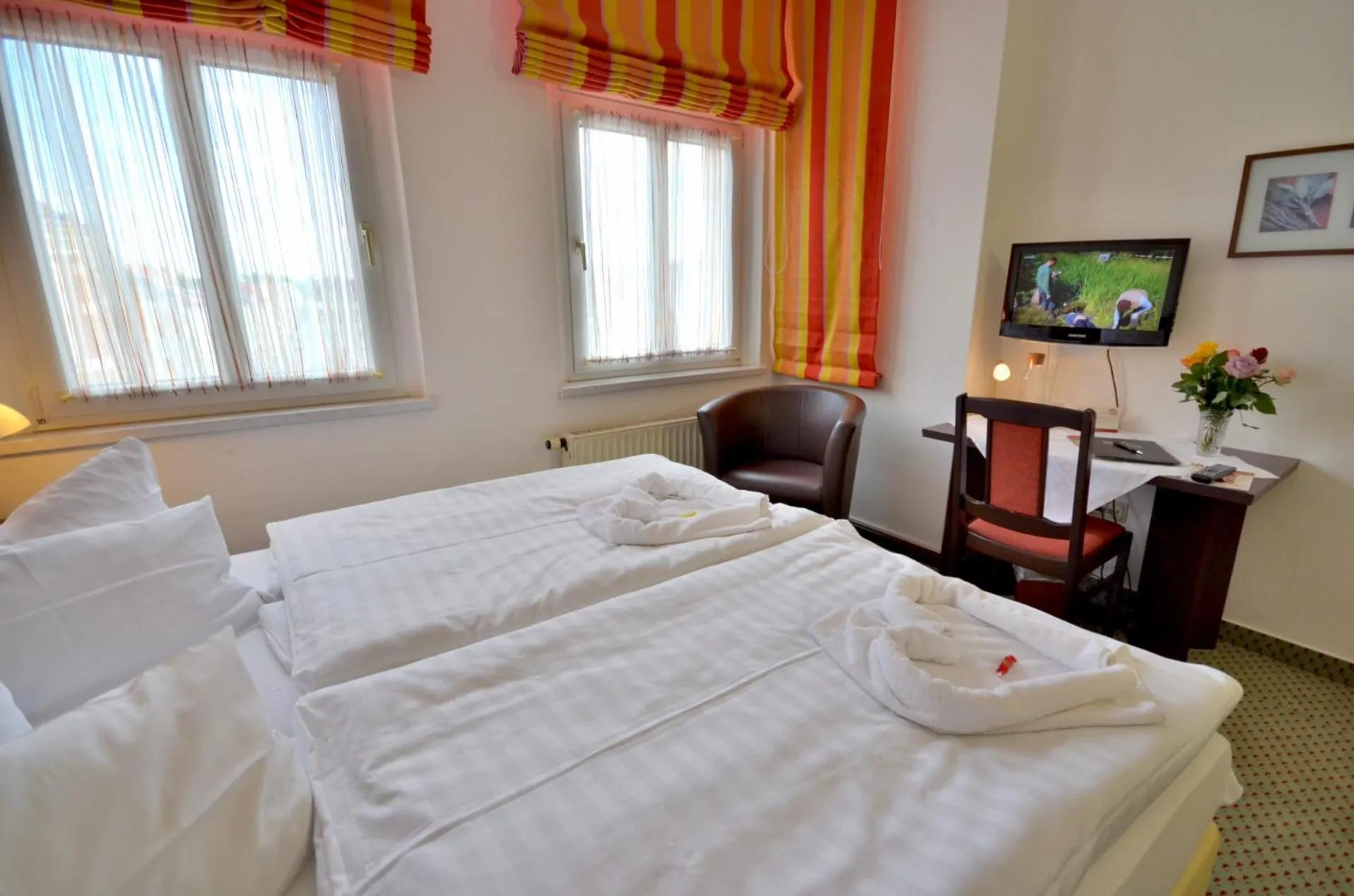 Bed in Hotel Alt-Connewitz