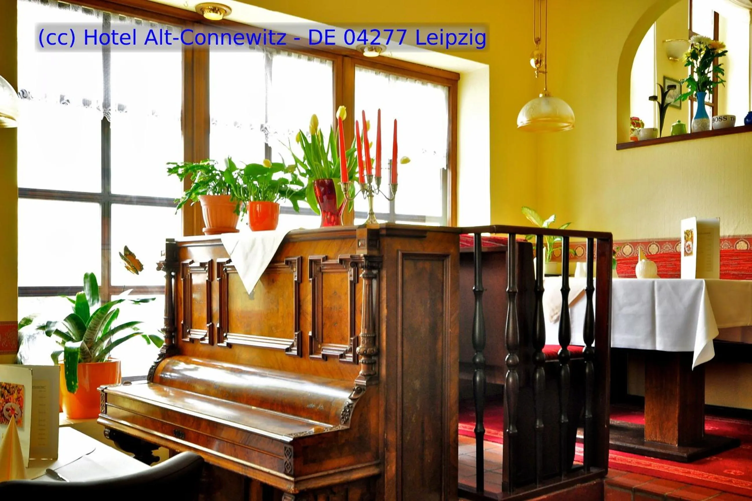 Restaurant/places to eat, Bed in Hotel Alt-Connewitz