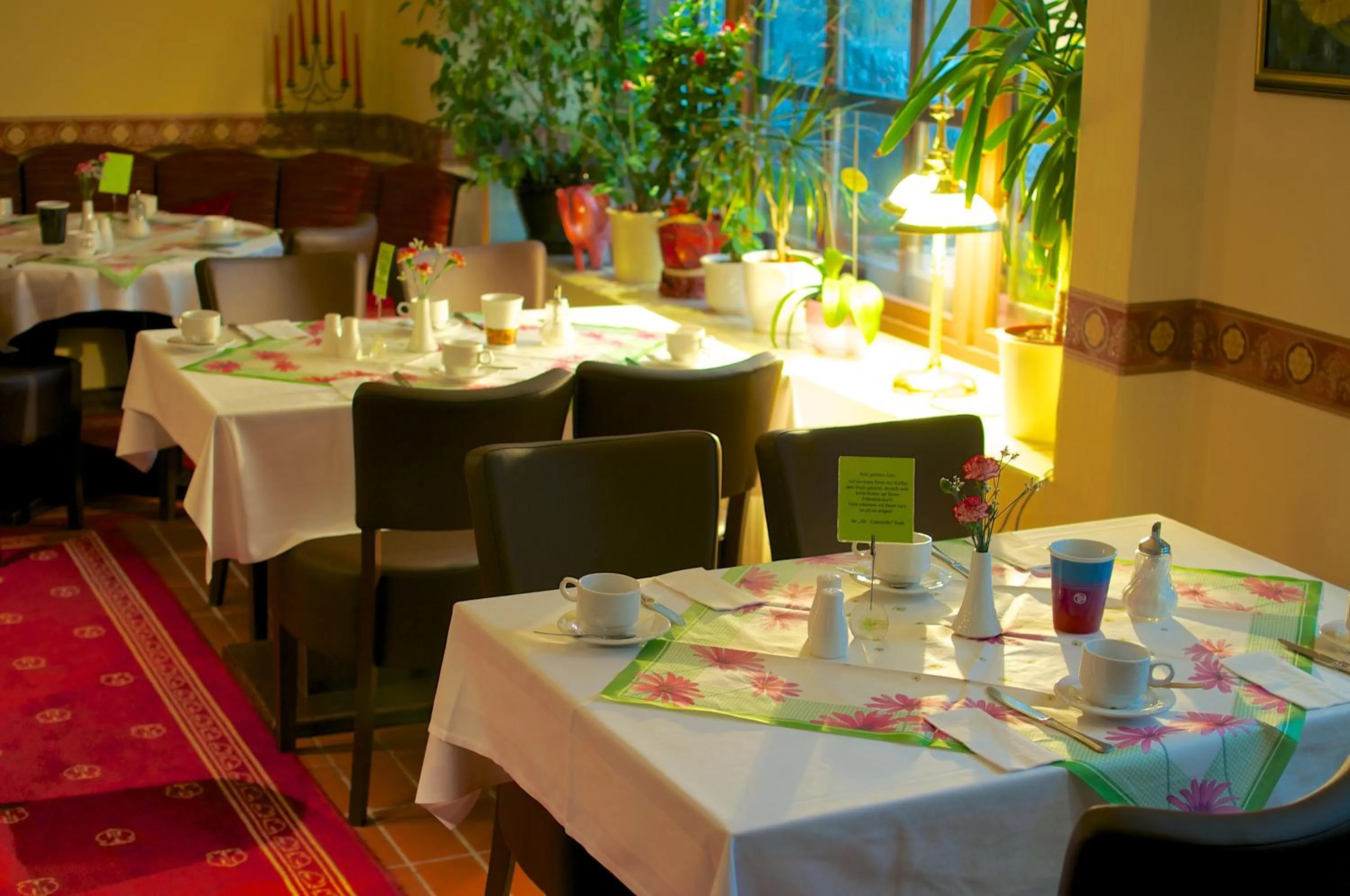 Restaurant/places to eat in Hotel Alt-Connewitz