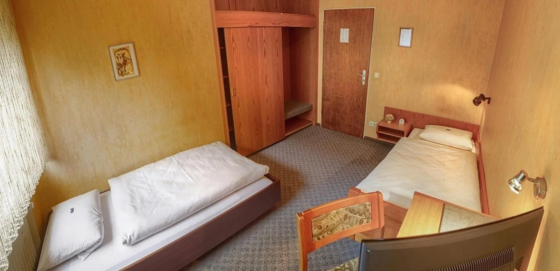 Bed in Hotel Keinath Stuttgart