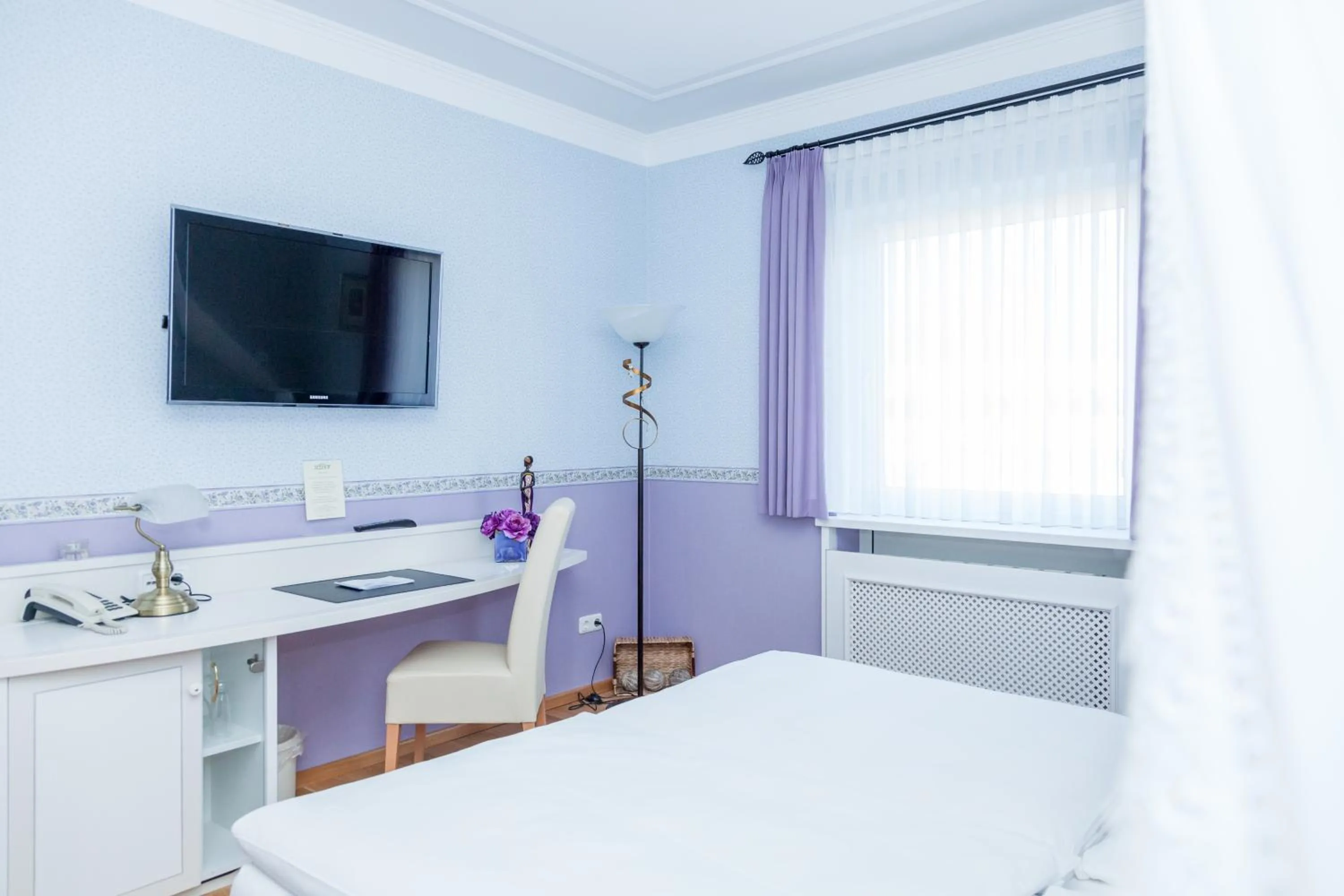 Bed in Hotel Seehof Leipzig