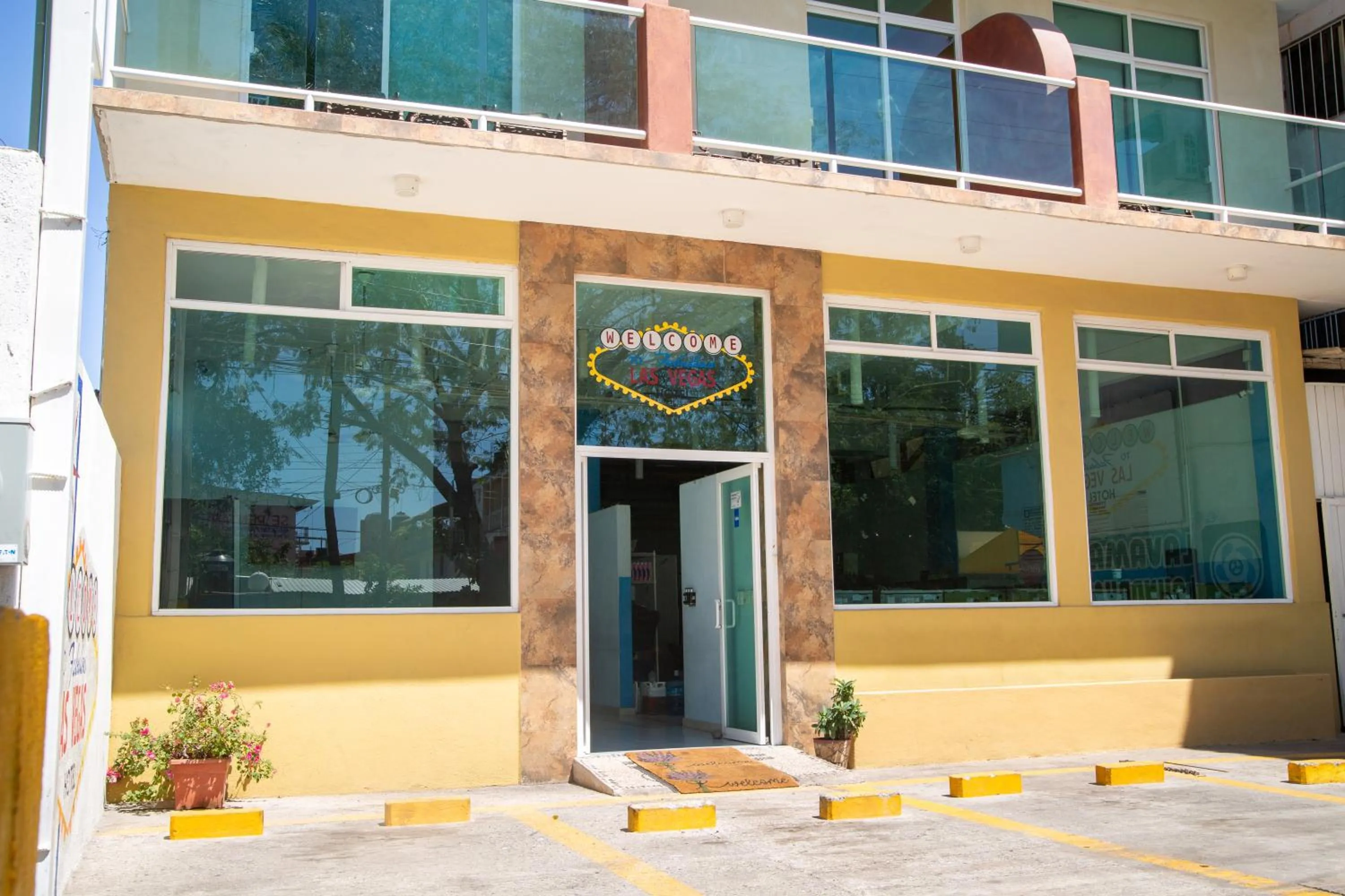 Facade/entrance in Fabuloso Hotel Las Vegas