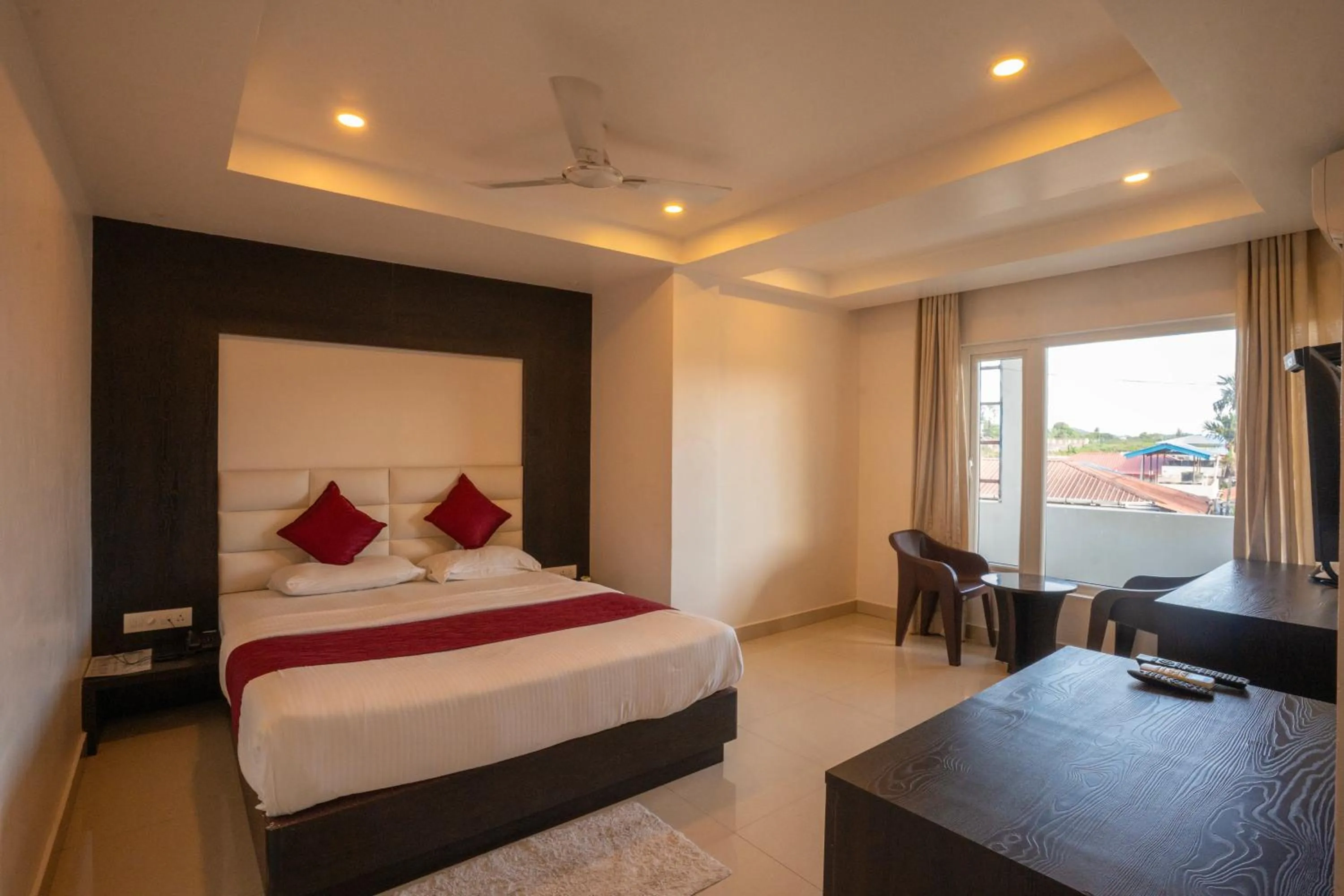 Bedroom, Bed in Hotel Horizon Hues