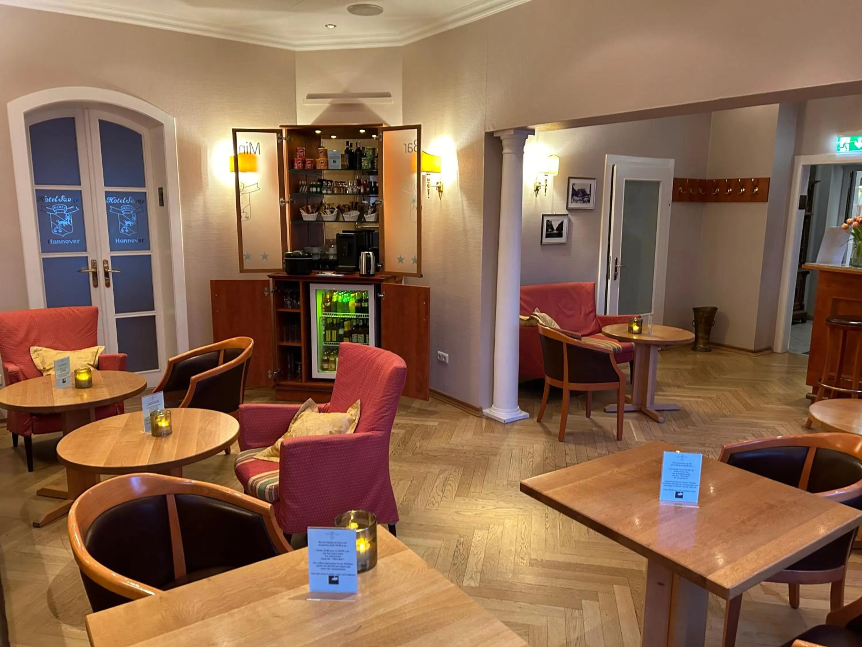 Lounge or bar in Hotel Savoy Hannover