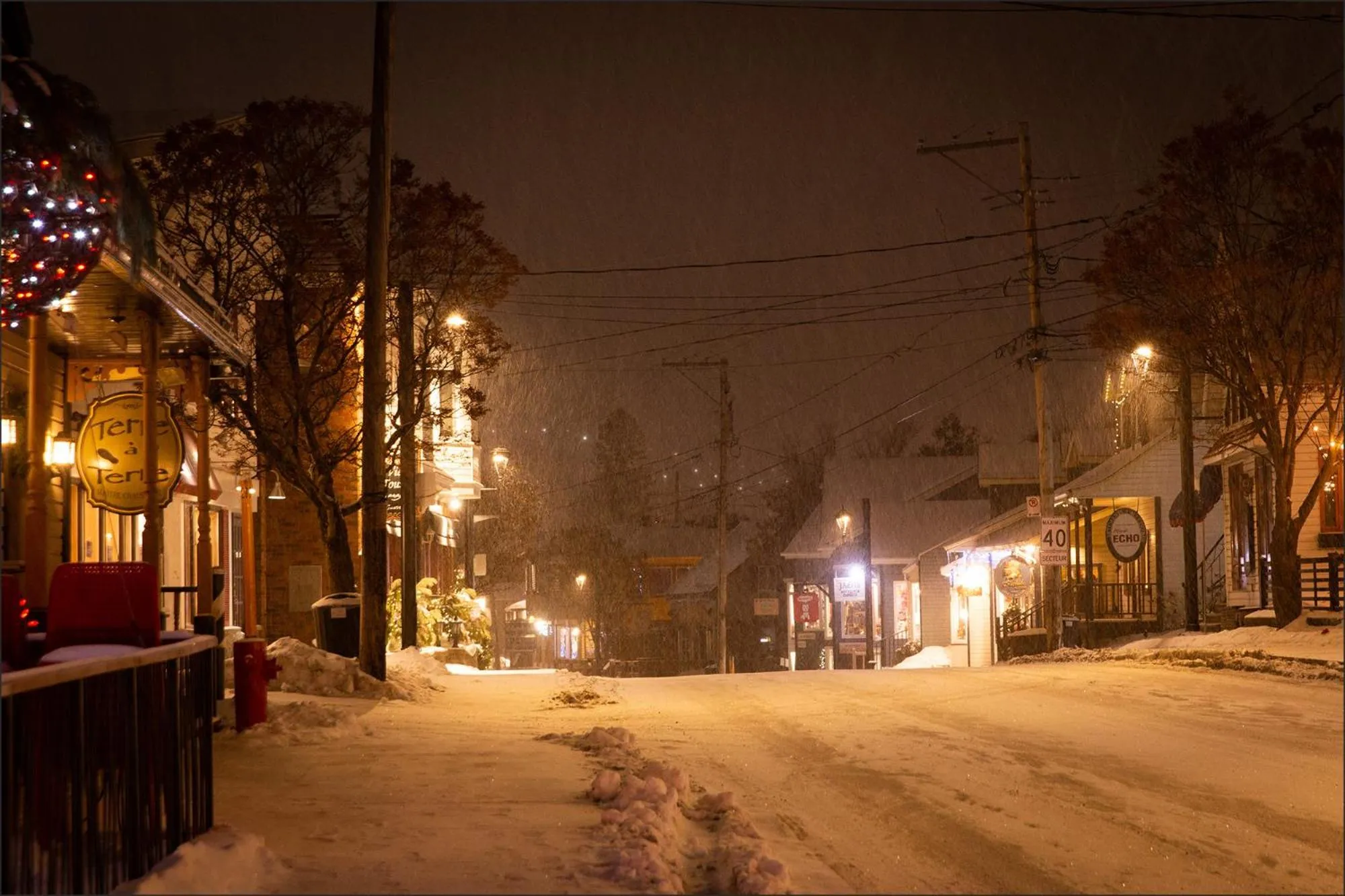 Neighbourhood, Winter in Au coeur de Saint-Sauveur