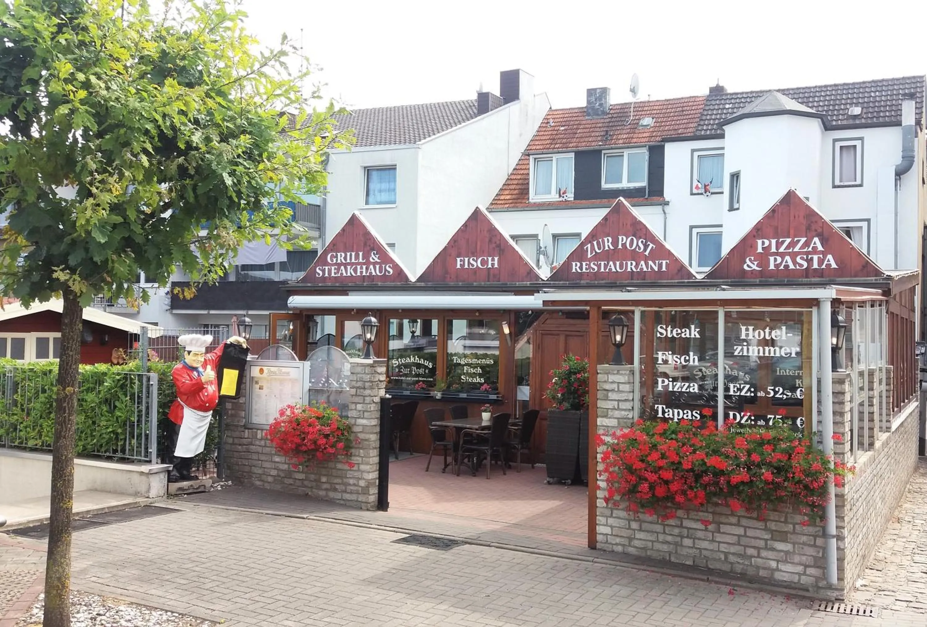 Property building in Hotel zur Post Kleve