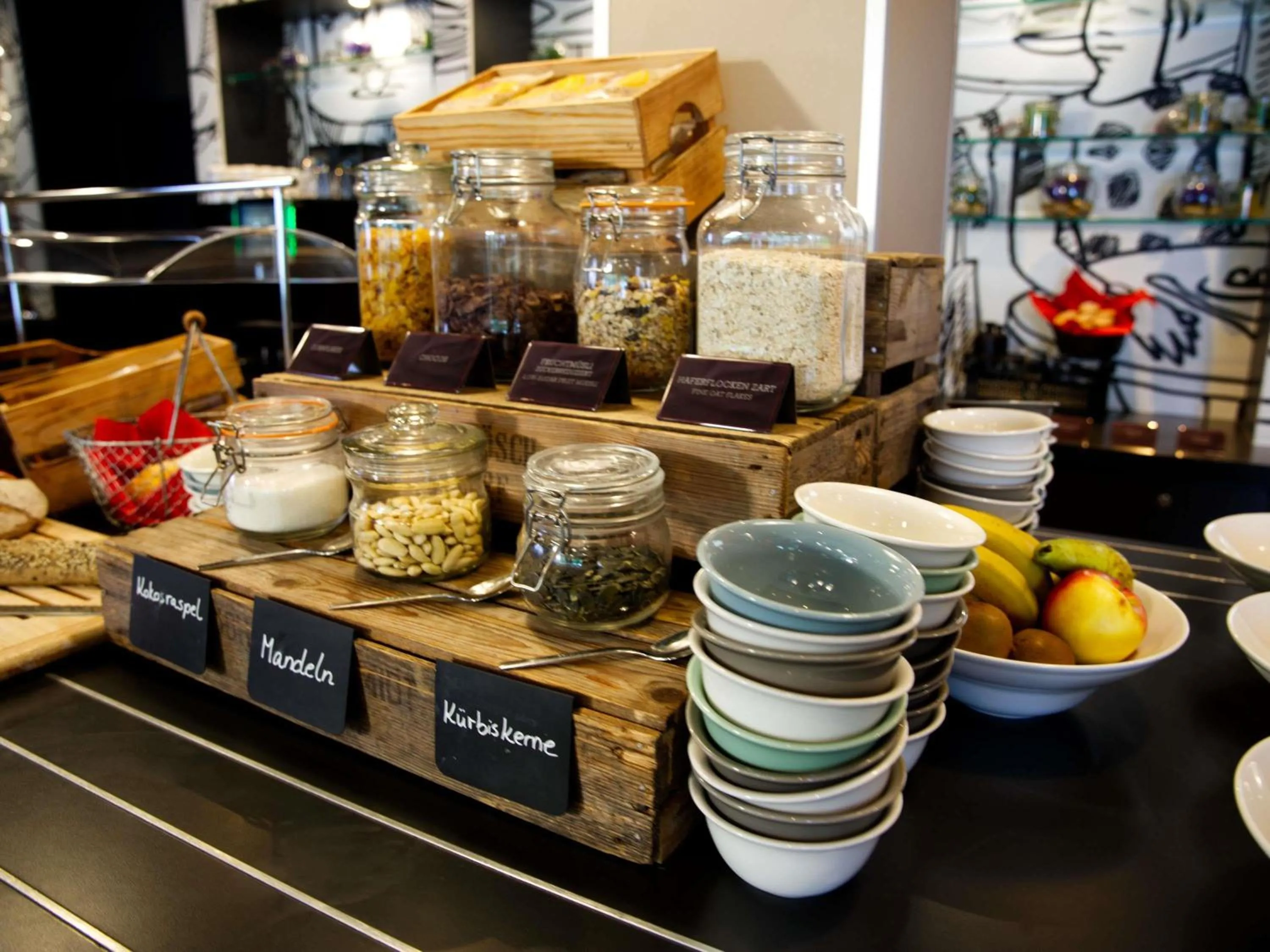 Breakfast in ibis Köln Messe