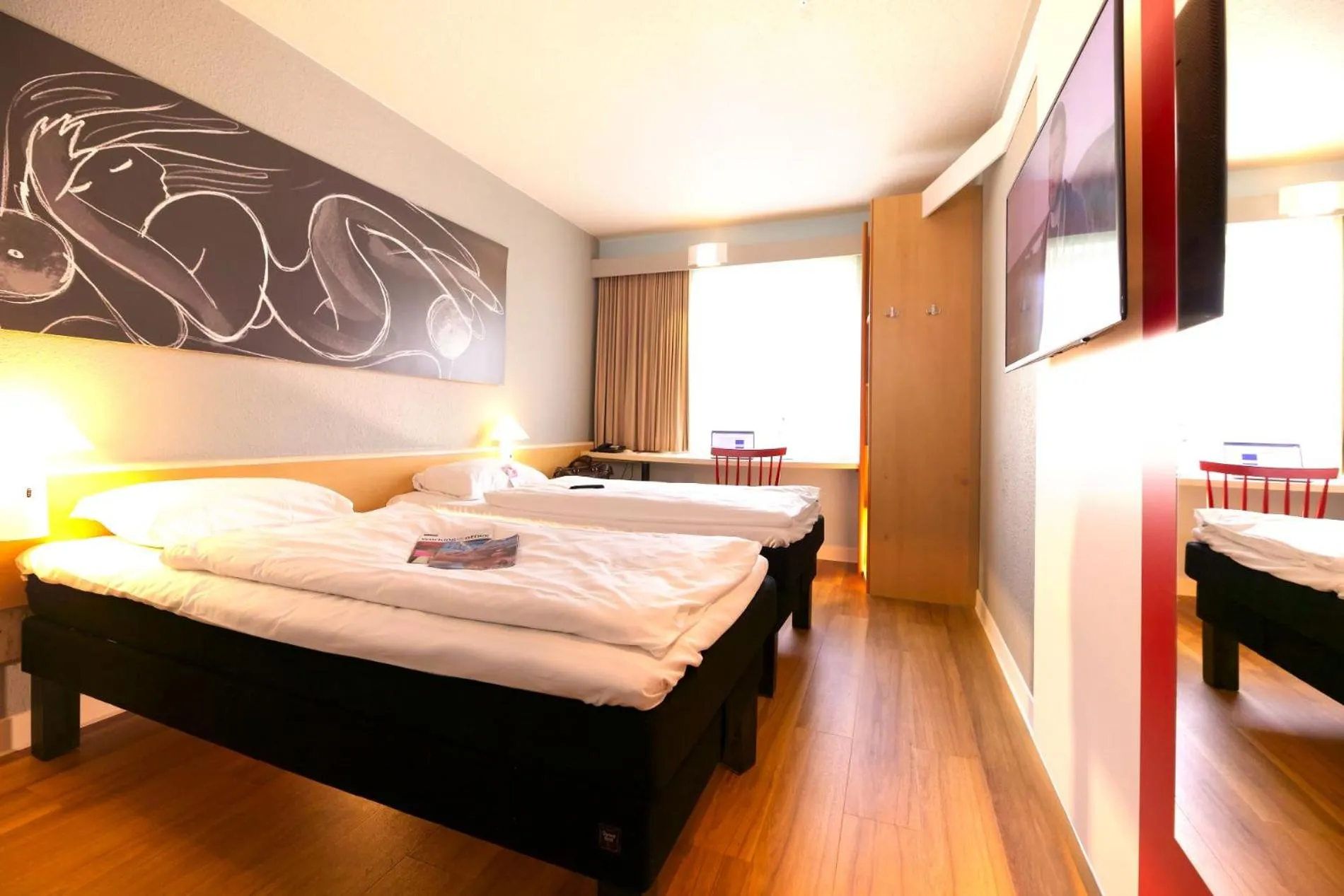 Bed in ibis Köln Messe